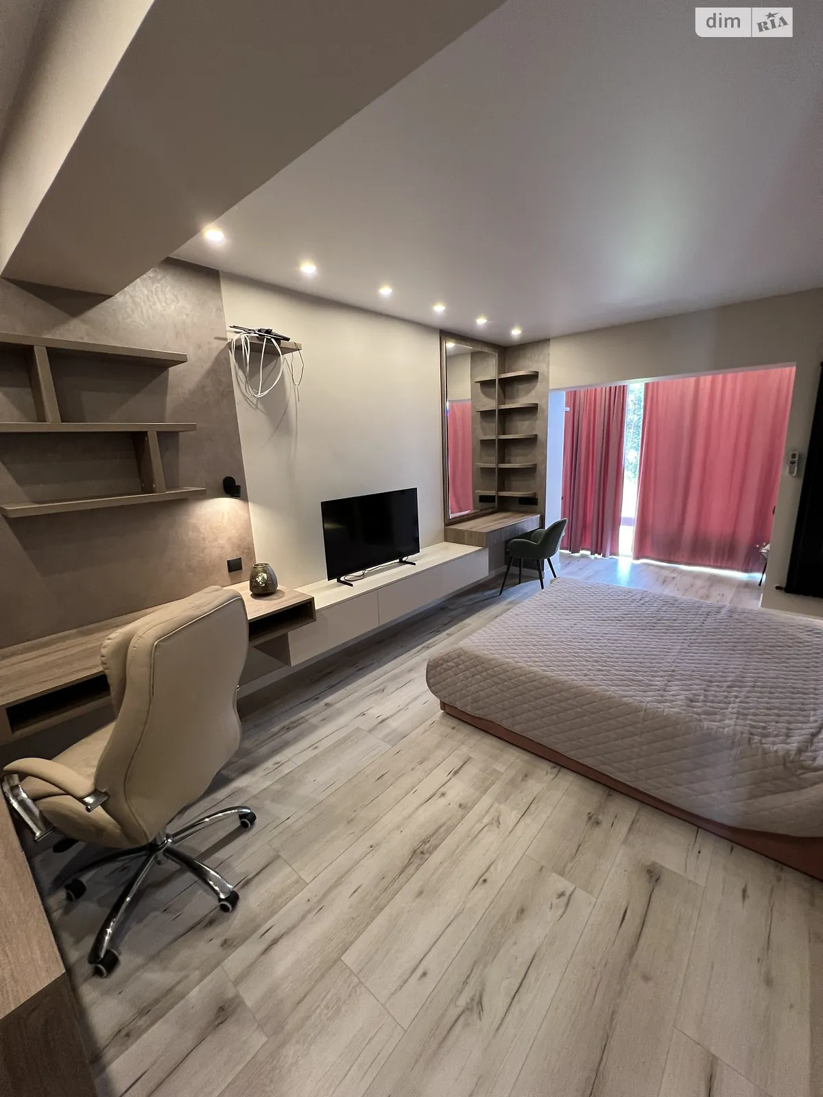 Продається 2-кімнатна квартира 70.9 кв. м у Ірпені, вул. Затишна, 14 - фото 1