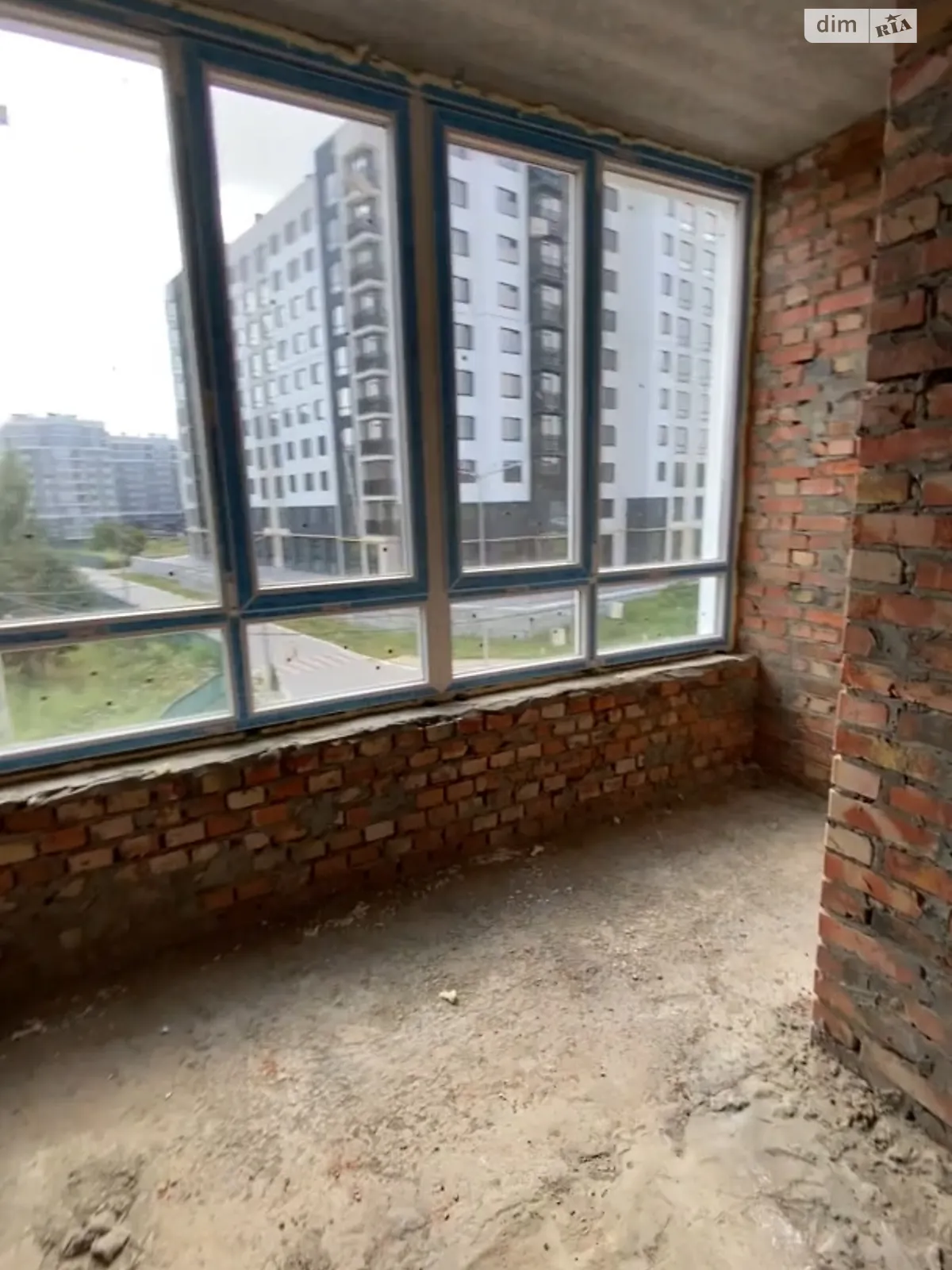 Продается 1-комнатная квартира 35 кв. м в Буче, ул. Бориса Гмыри, 2 - фото 1