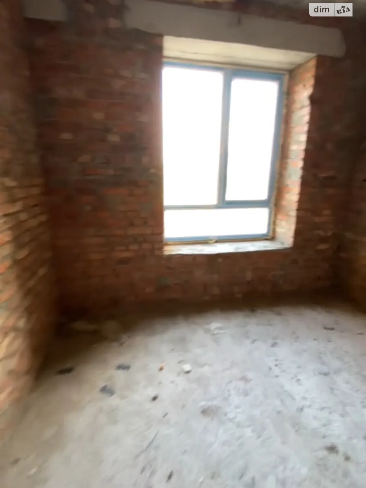 Продается 1-комнатная квартира 36 кв. м в Буче, ул. Яблонская, 17 - фото 1