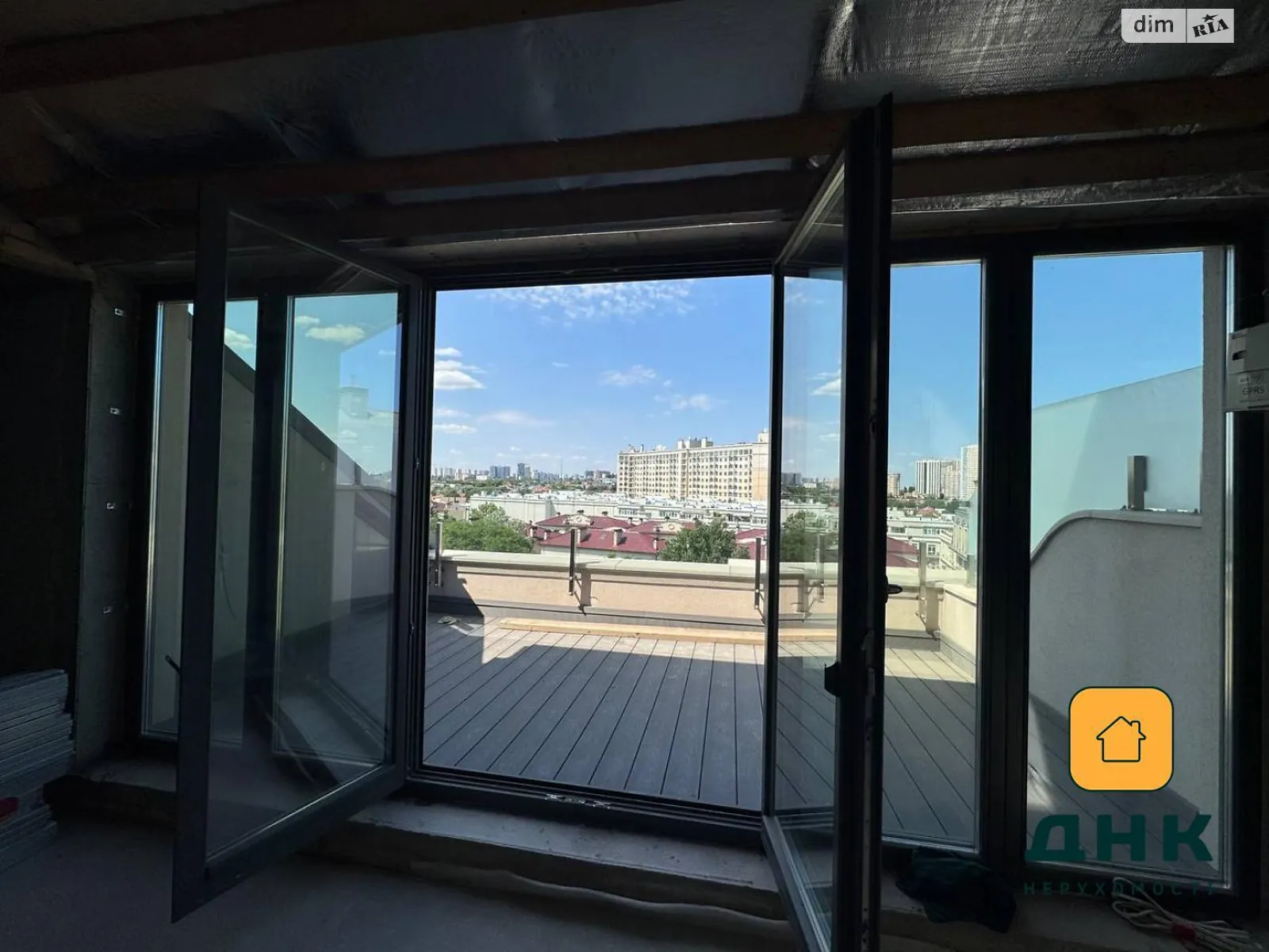 Продається 3-кімнатна квартира 103 кв. м у Одесі, Фонтанська дор., 64/1 - фото 1