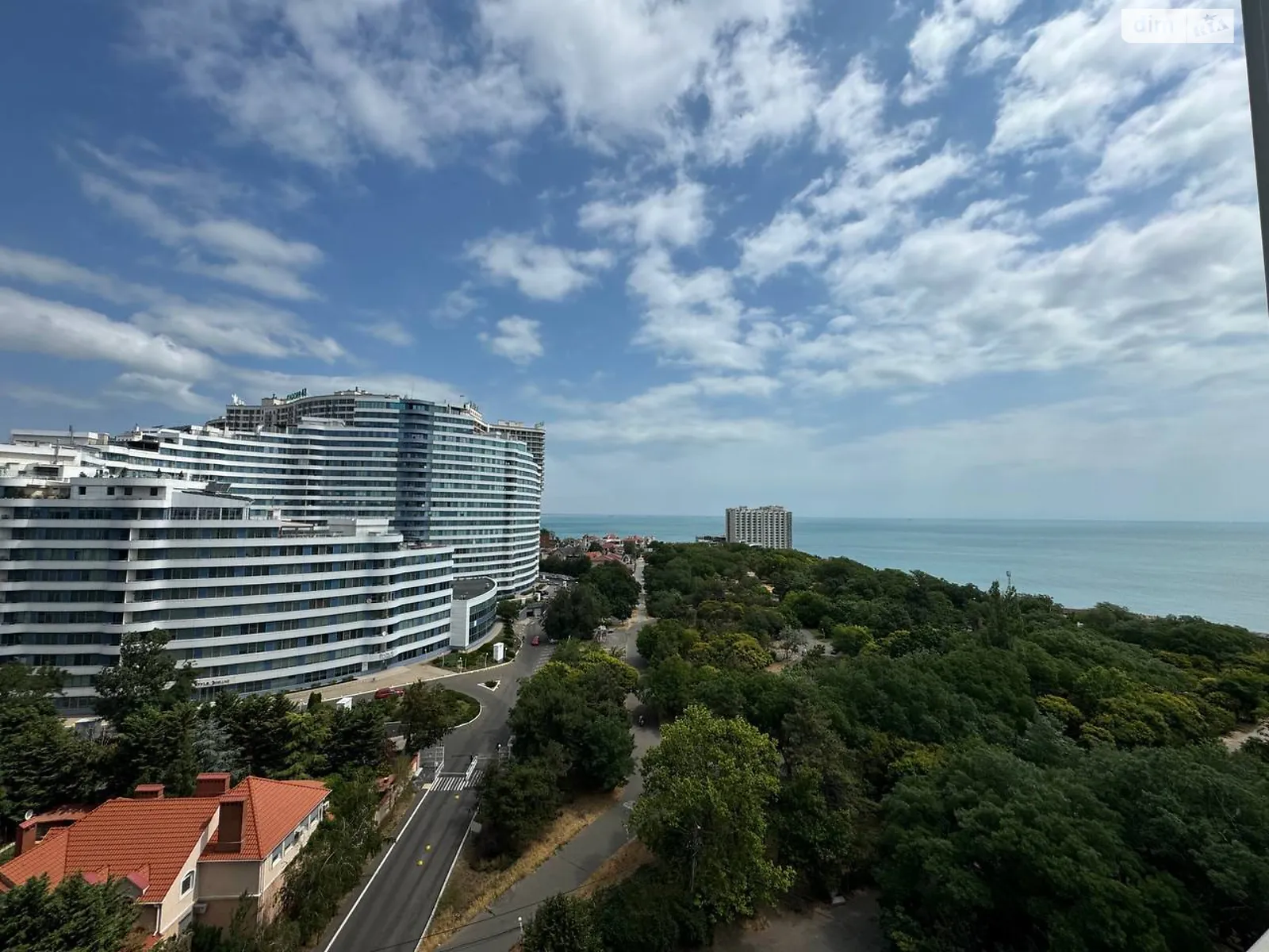 Сдается в аренду 1-комнатная квартира в Одессе, ул. Литературная, 12А корпус 1 - фото 1