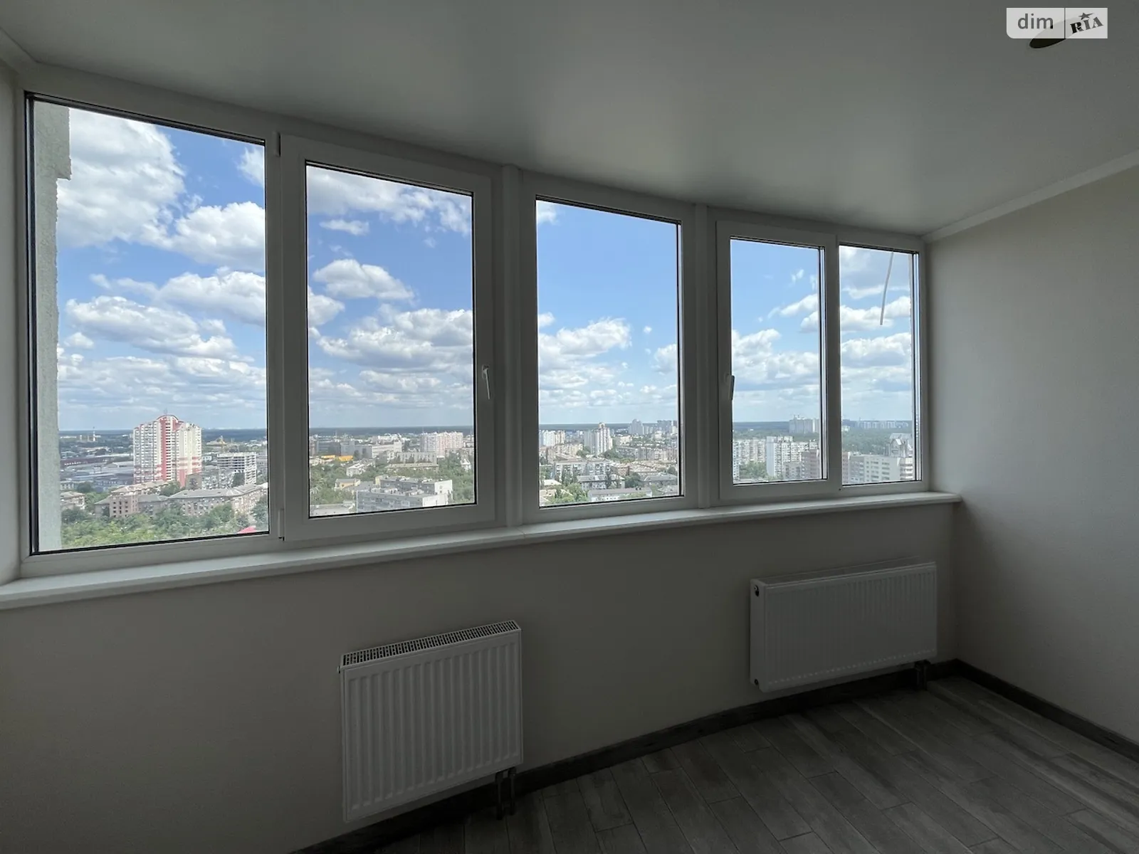 Продается 3-комнатная квартира 90 кв. м в Киеве, ул. Юрия Пасхалина(Ильича), 17 - фото 1