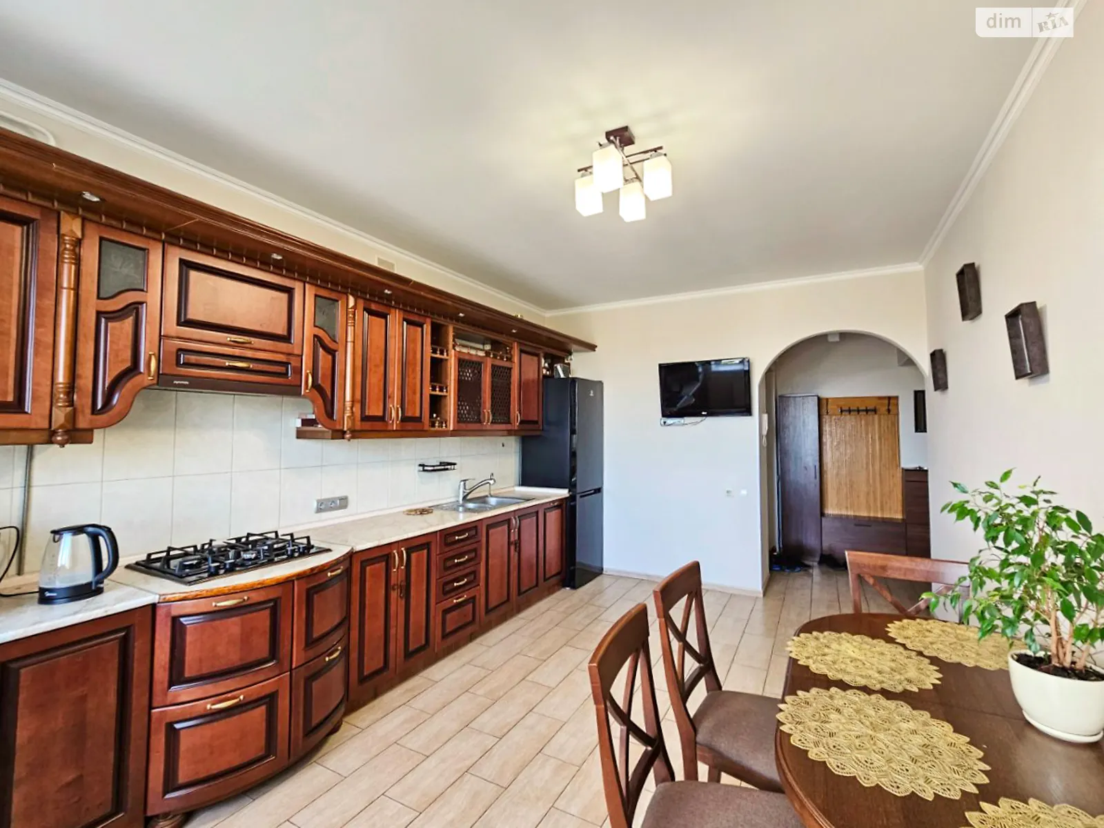 Продается 3-комнатная квартира 96.1 кв. м в Боярке, ул. Софиевская(Пушкина), 1 - фото 1