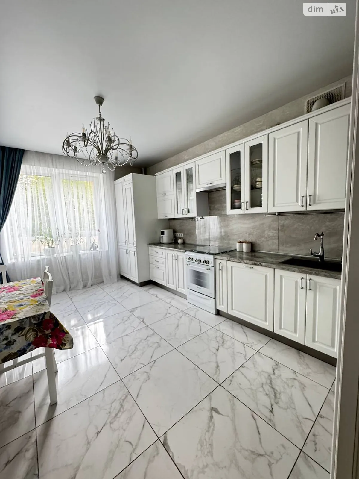Продается 1-комнатная квартира 51.2 кв. м в Хмельницком, ул. Героев Крут, 4/1Б - фото 1