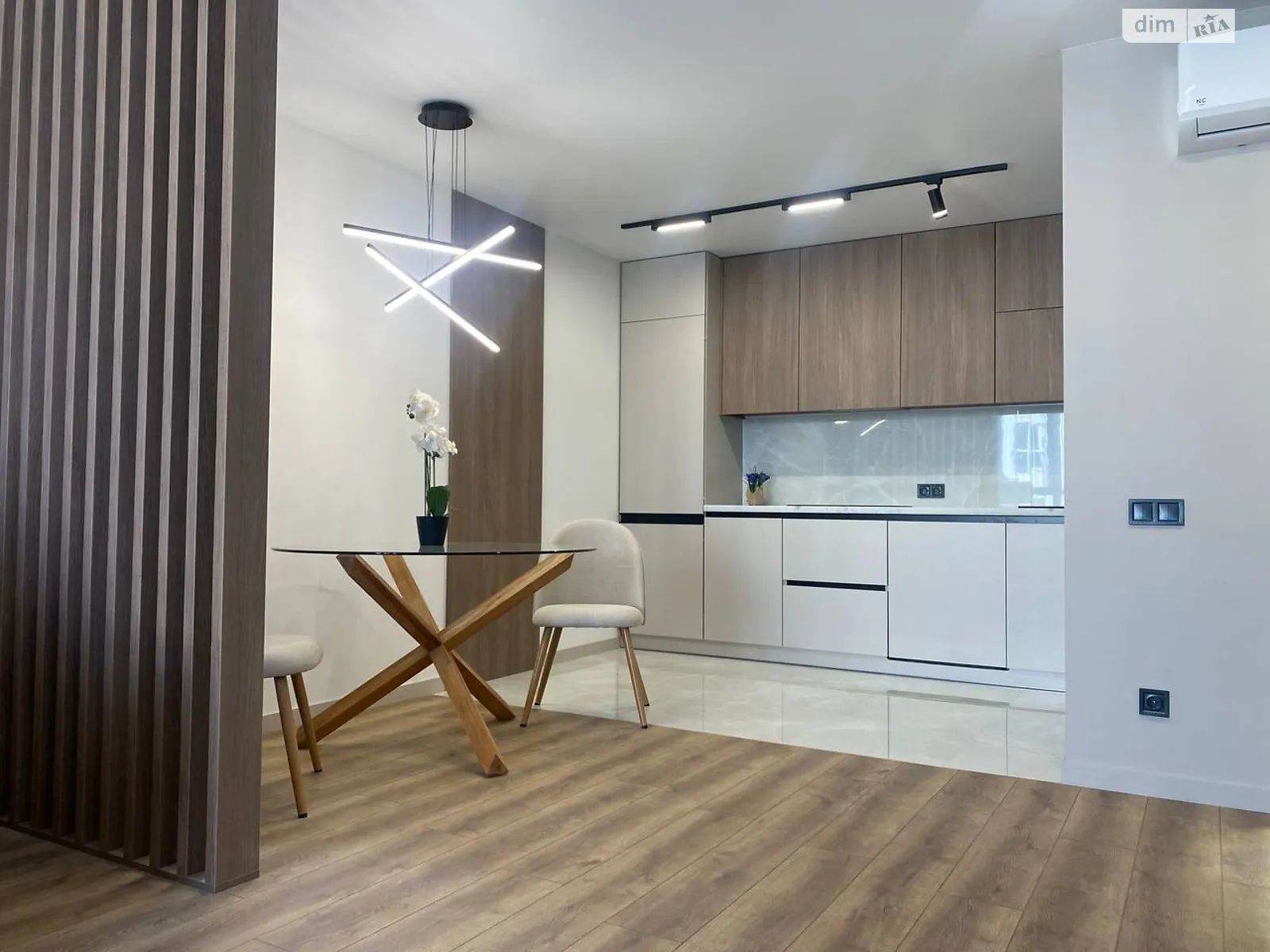 Продается 1-комнатная квартира 56.2 кв. м в Львове, ул. Рудненская, 8Ж - фото 1