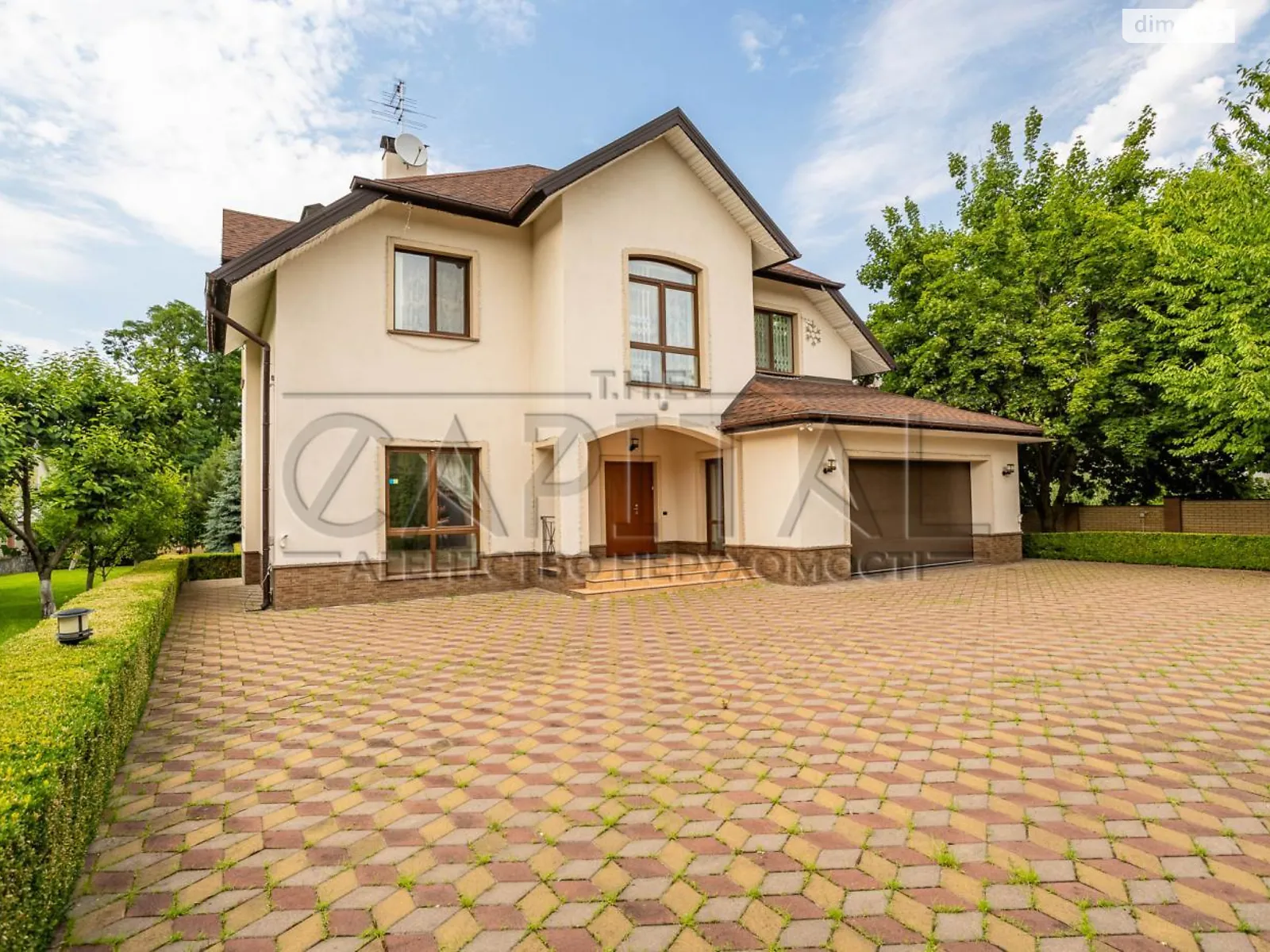 Продається будинок 2 поверховий 350 кв. м з балконом, цена: 750000 $ - фото 1