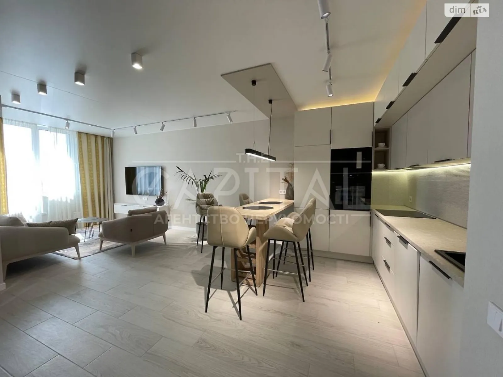 Продается 1-комнатная квартира 68 кв. м в Киеве, ул. Михаила Бойчука, 41Б - фото 1