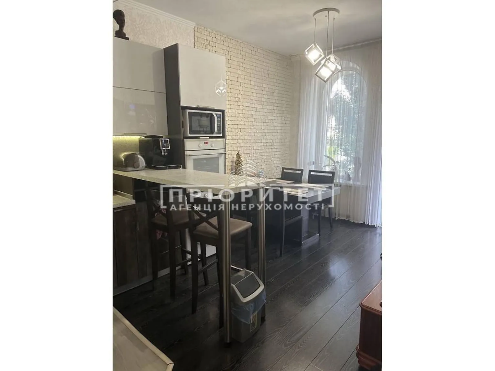 Продається 2-кімнатна квартира 119 кв. м у Одесі, вул. Канатна - фото 1