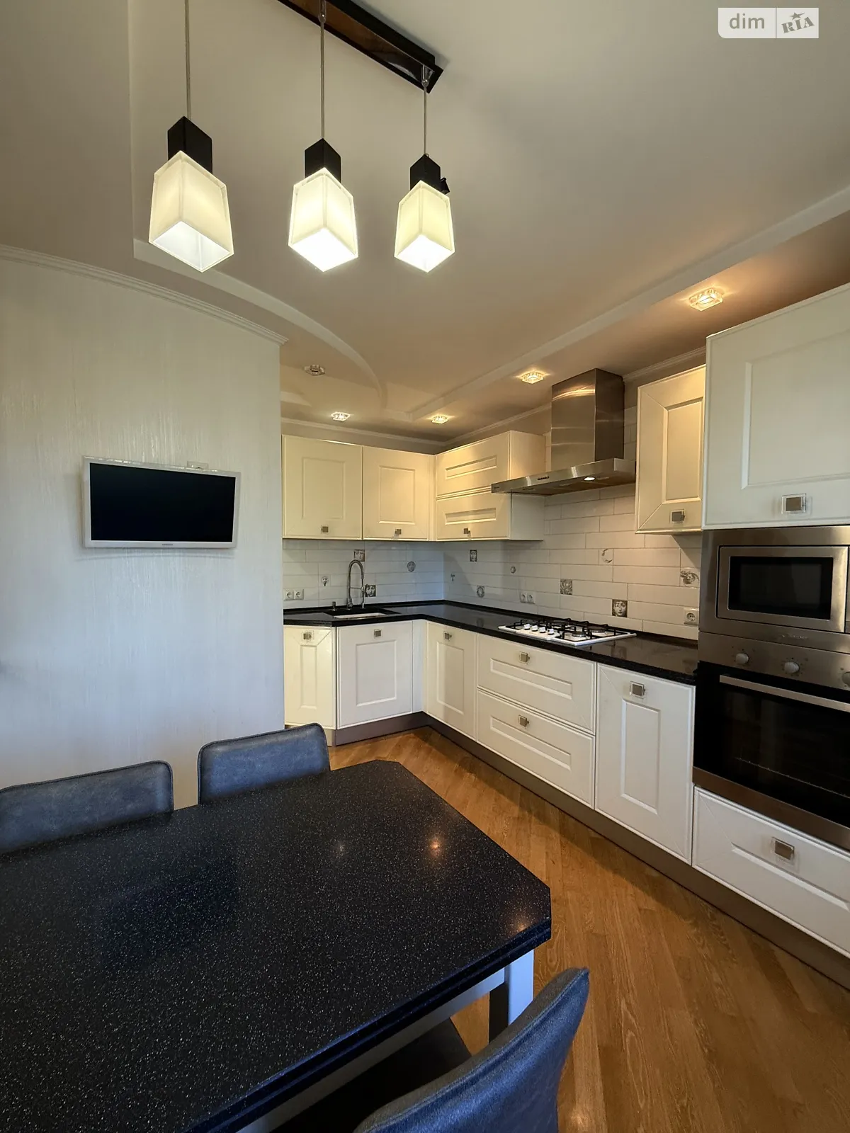 4-комнатная квартира 79.99 кв. м в Запорожье, ул. Крепостная(Грязнова), 90А - фото 1