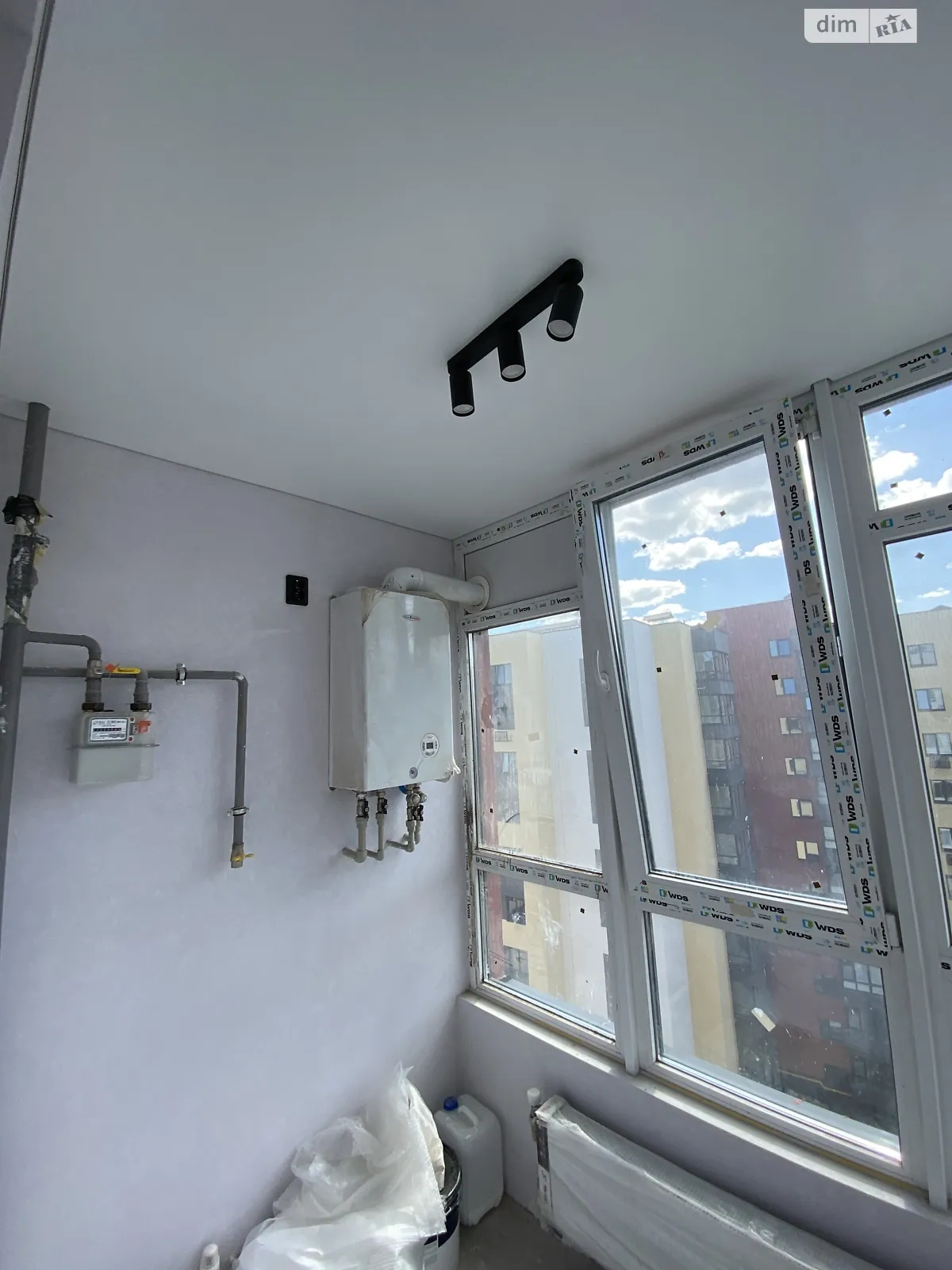 Продается 1-комнатная квартира 40 кв. м в Житомире, ул. Евгения Рыхлика - фото 1