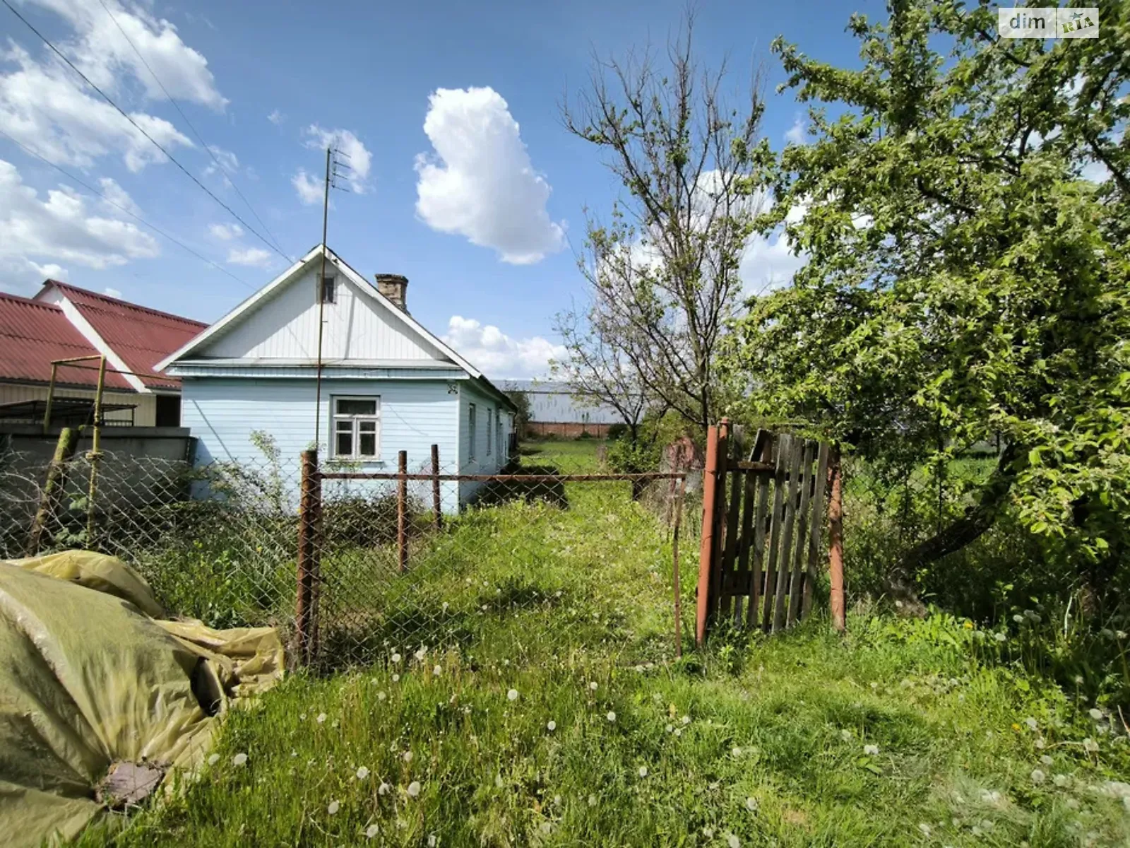 Продается одноэтажный дом 40 кв. м с гаражом, цена: 12000 $ - фото 1