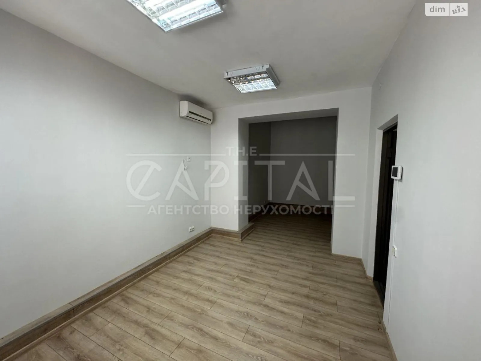 Сдается в аренду офис 168 кв. м в бизнес-центре, цена: 2000 $ - фото 1