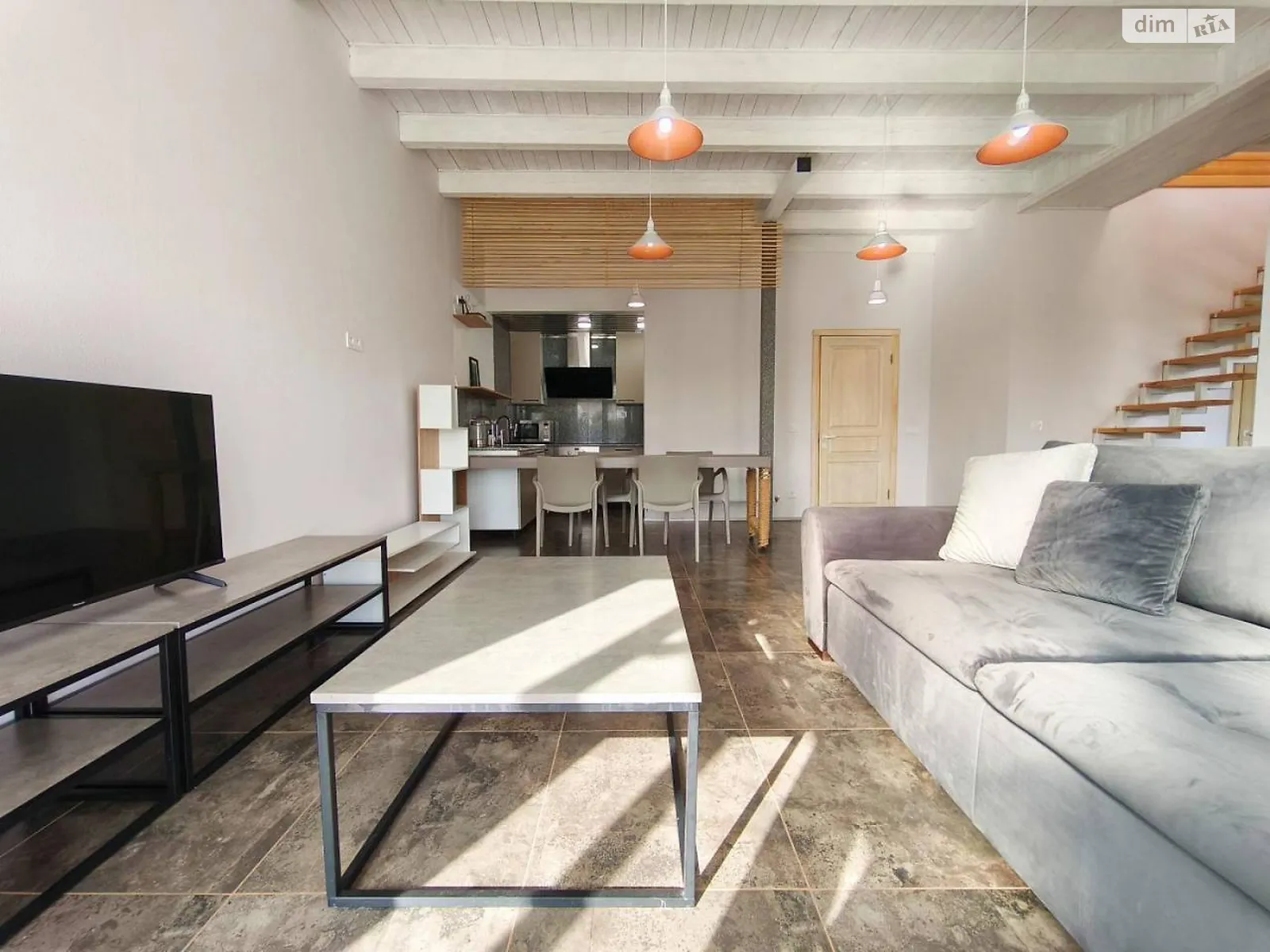 Продается дом на 2 этажа 85 кв. м с гаражом, цена: 123000 $ - фото 1