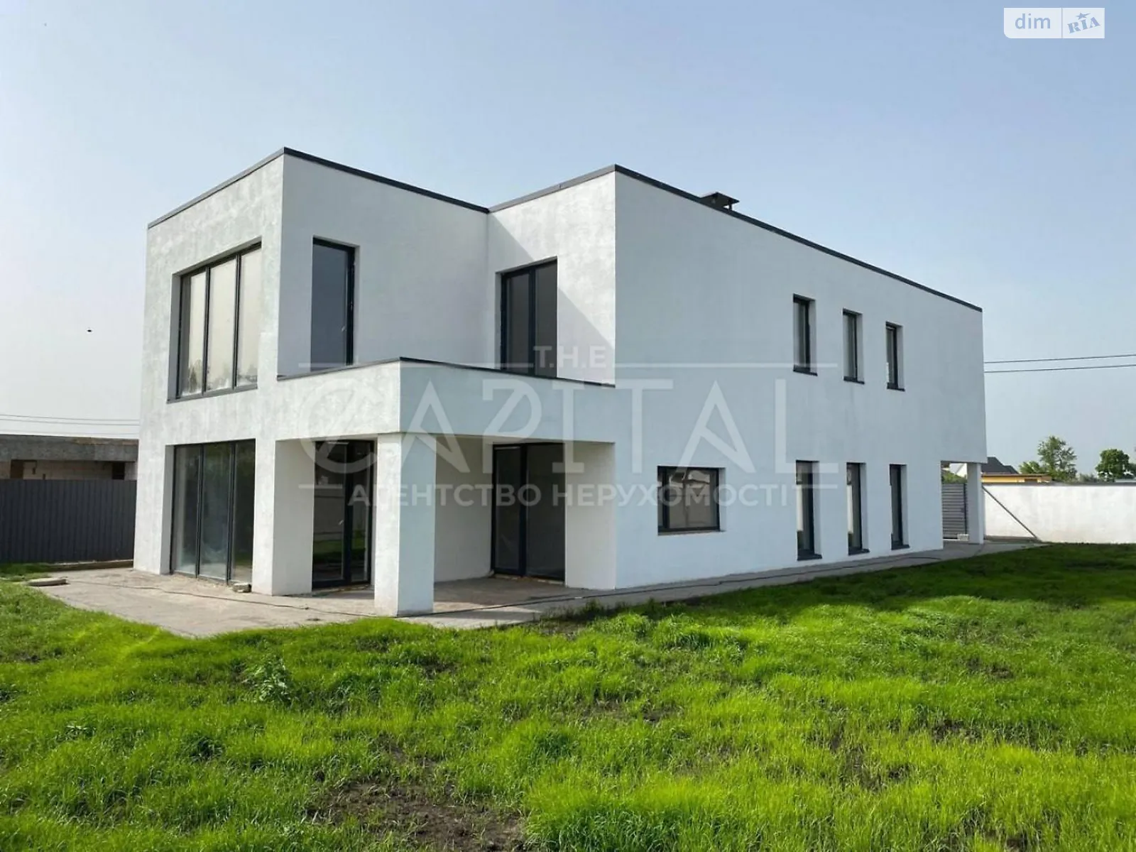 Продается дом на 2 этажа 240 кв. м с мансардой, цена: 260000 $ - фото 1