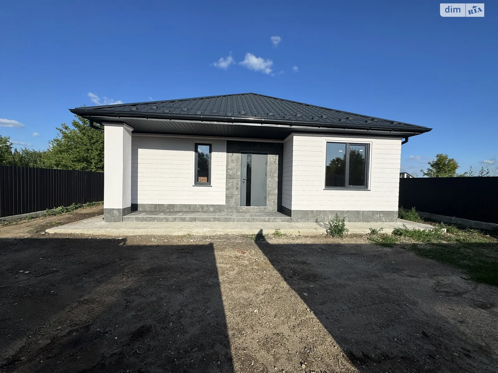 Продается одноэтажный дом 126 кв. м с подвалом, цена: 115000 $ - фото 1