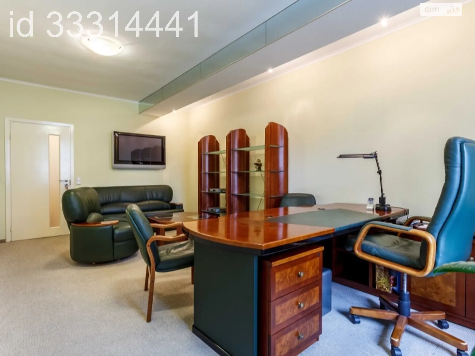 Сдается в аренду офис 194 кв. м в бизнес-центре, цена: 1400 $ - фото 1