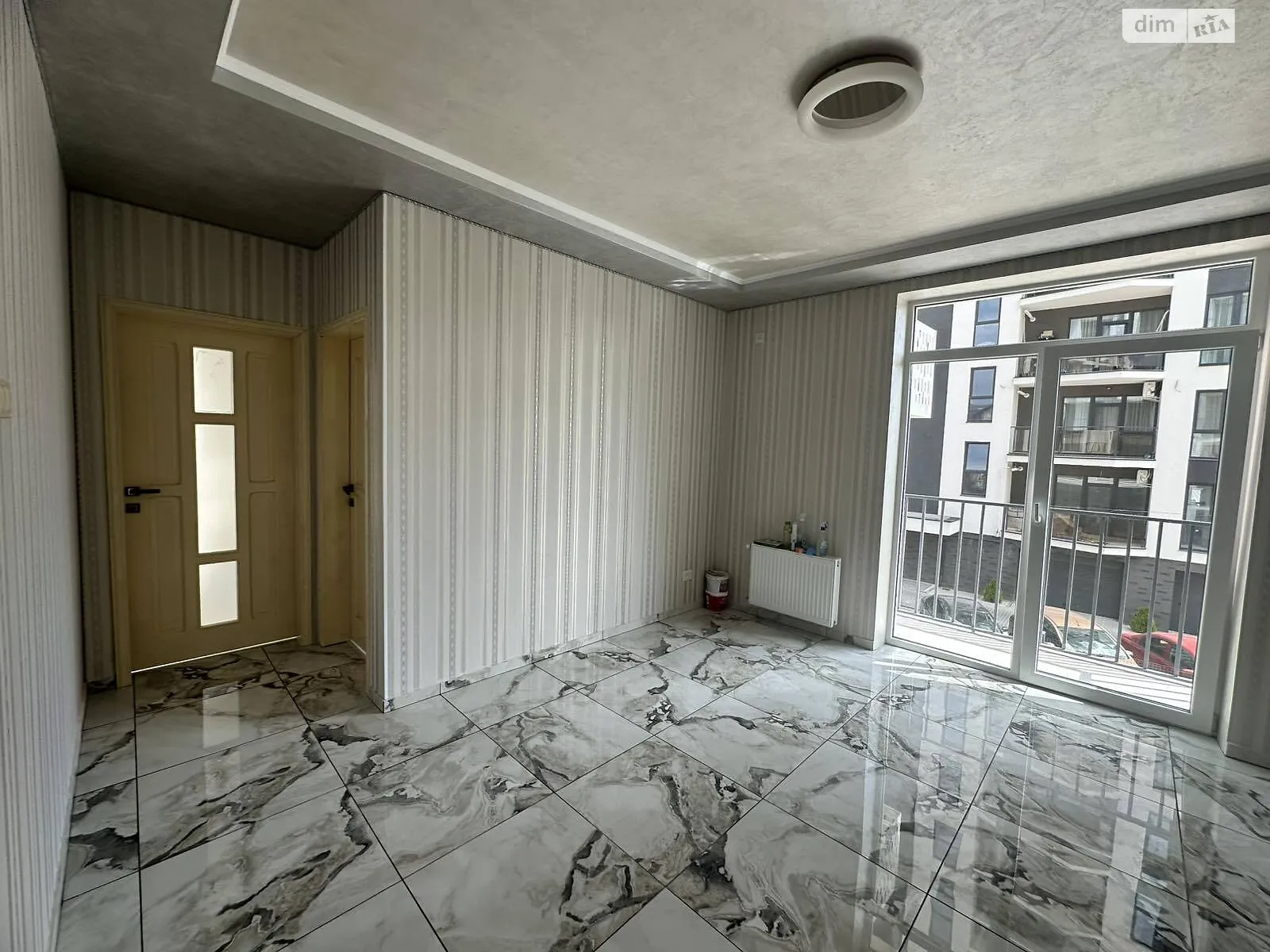 Продается 2-комнатная квартира 53 кв. м в Ужгороде, ул. Бабьяка, 8 - фото 1