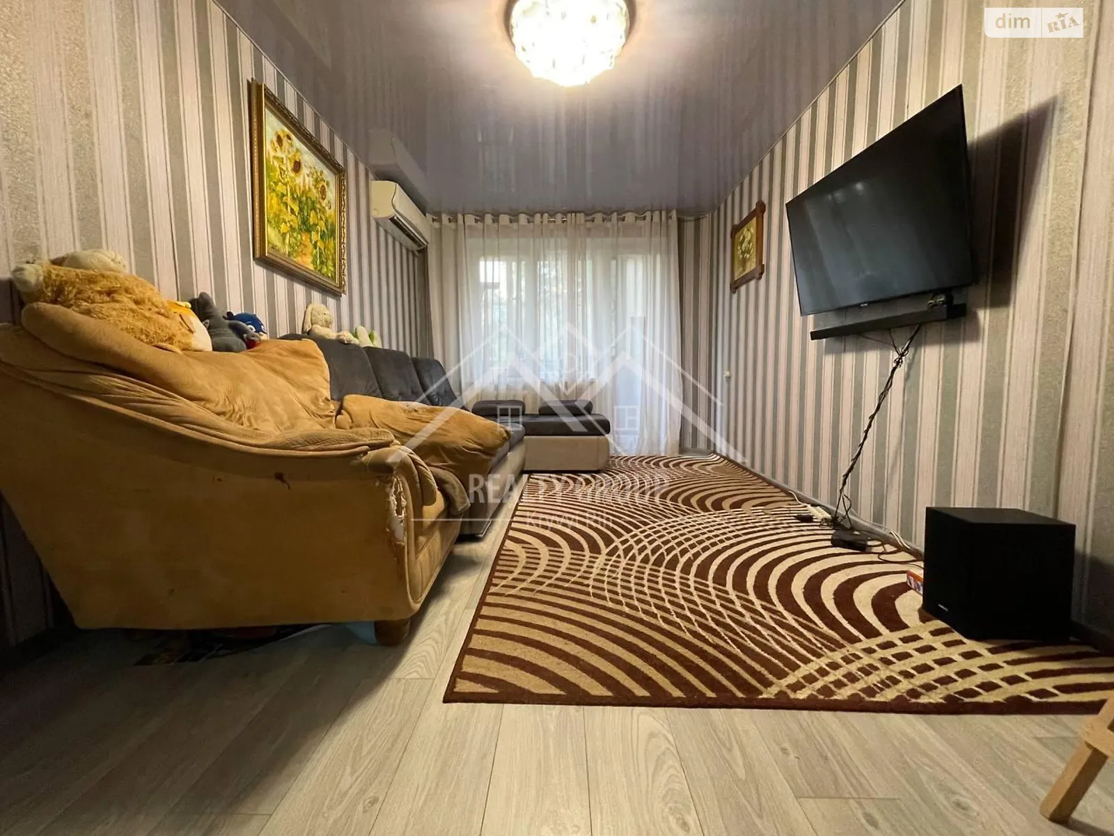 Продается 2-комнатная квартира 44.29 кв. м в Кривом Роге, ул. Карбышева, 10 - фото 1