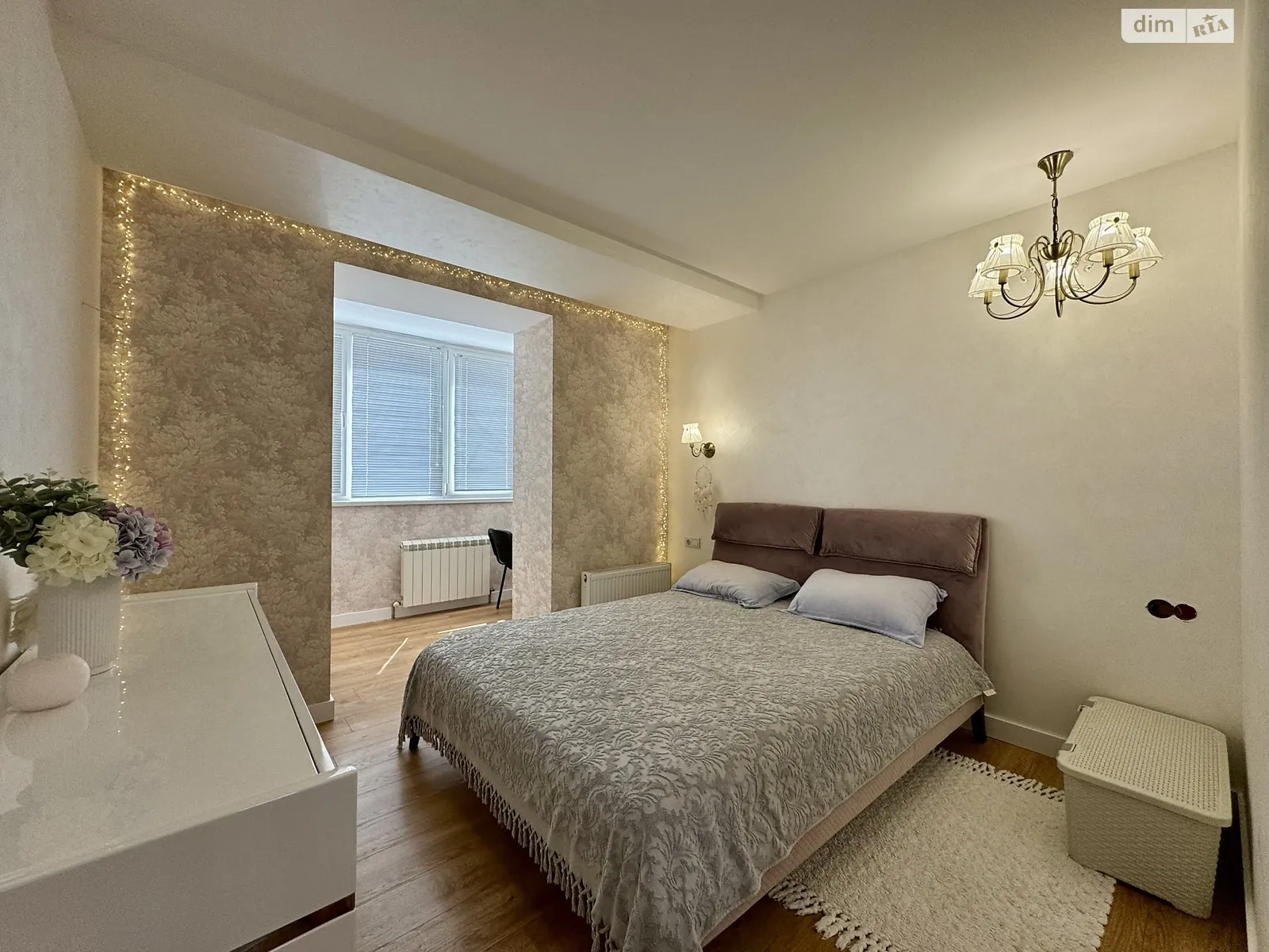 Продается 2-комнатная квартира 72.8 кв. м в, цена: 52000 $ - фото 1