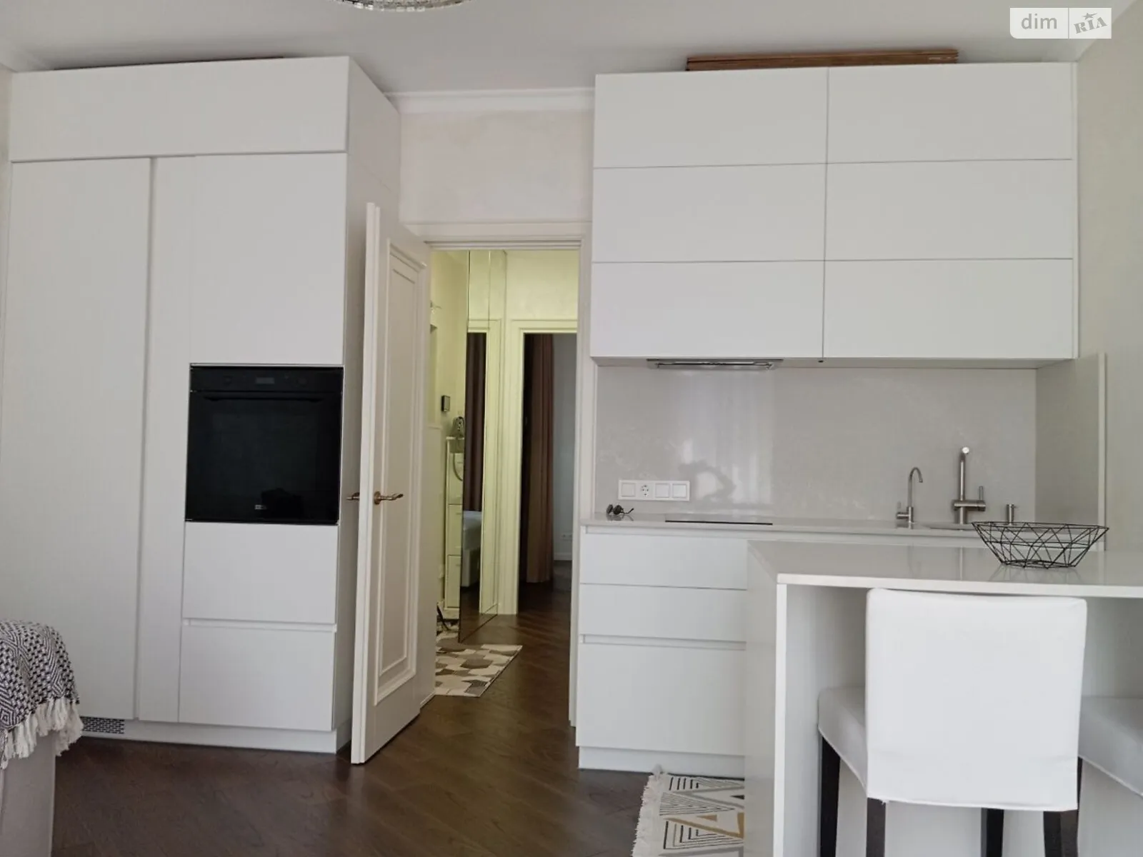 Сдается в аренду 1-комнатная квартира 43 кв. м в Киеве, ул. Салютная, 2 корпус 1 - фото 1