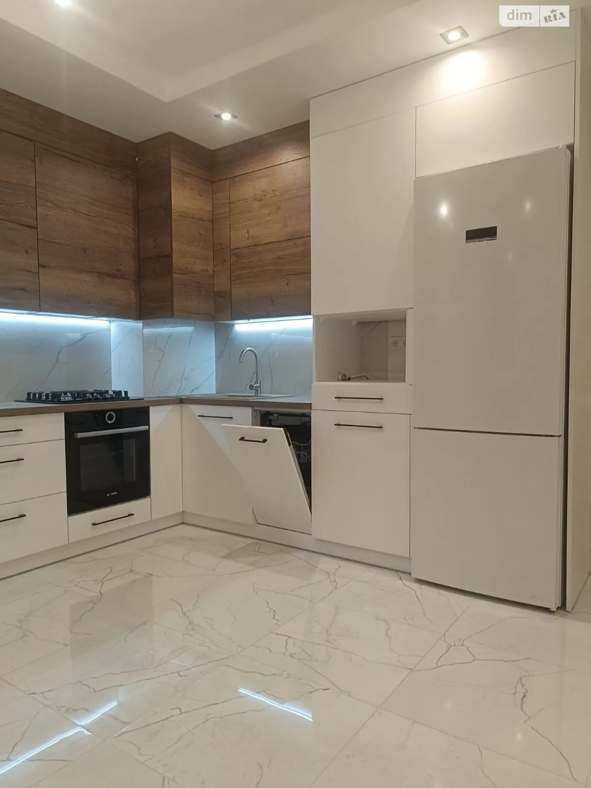 Продается 2-комнатная квартира 67 кв. м в Малехове, ул. Жовковская, 2А - фото 1