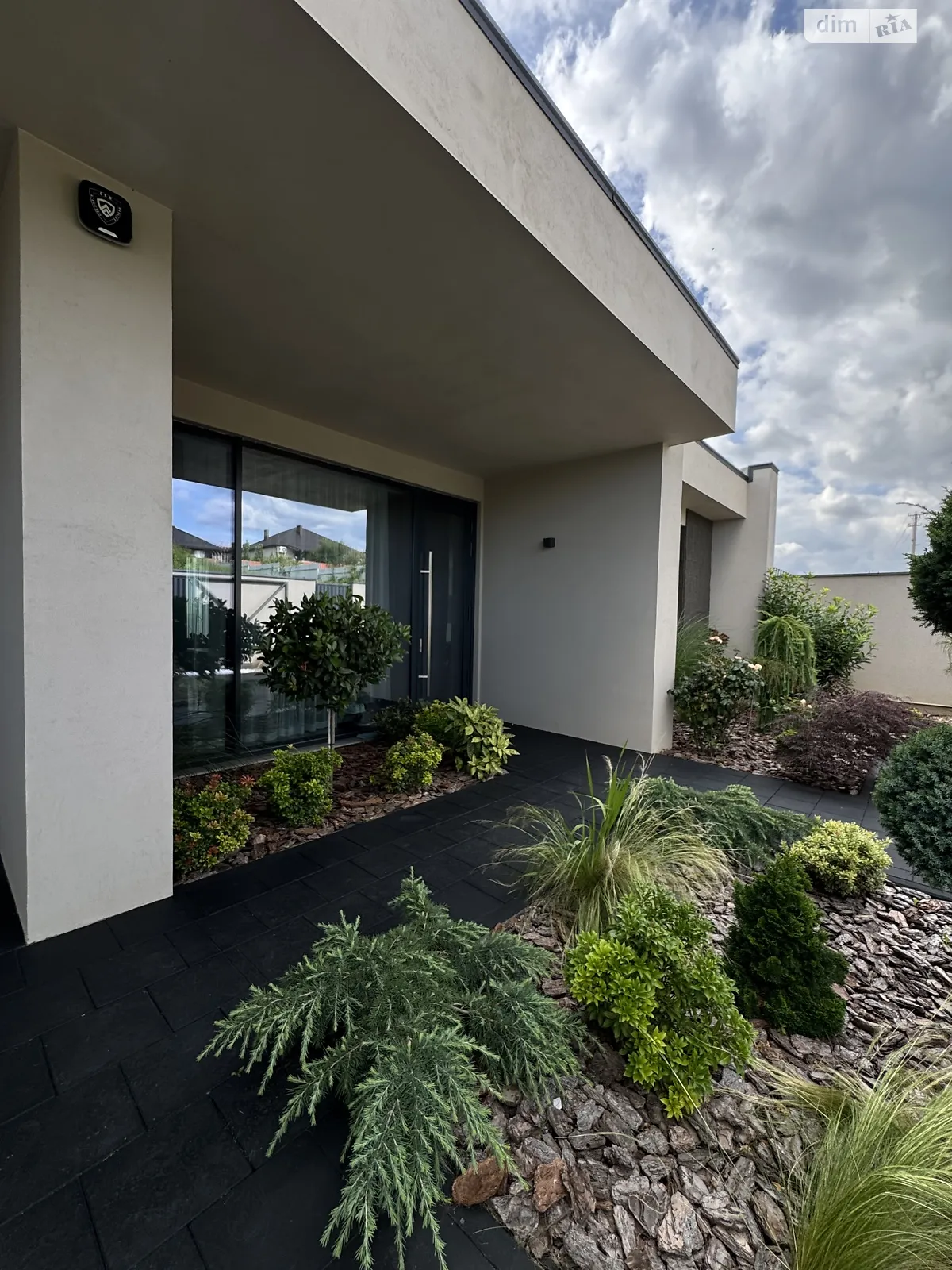 Продается одноэтажный дом 135 кв. м с подвалом, цена: 525000 $ - фото 1