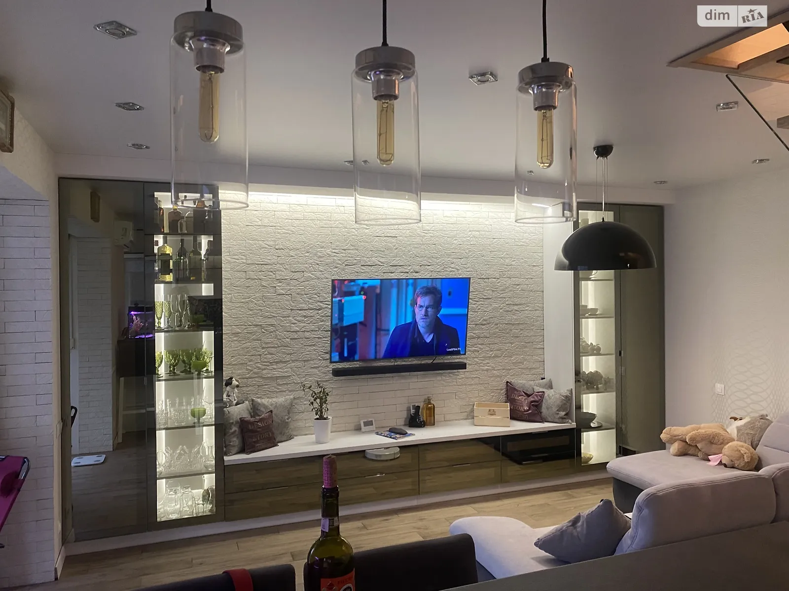 Продается 3-комнатная квартира 90 кв. м в Обухове, ул. Заречная, 22/1 - фото 1