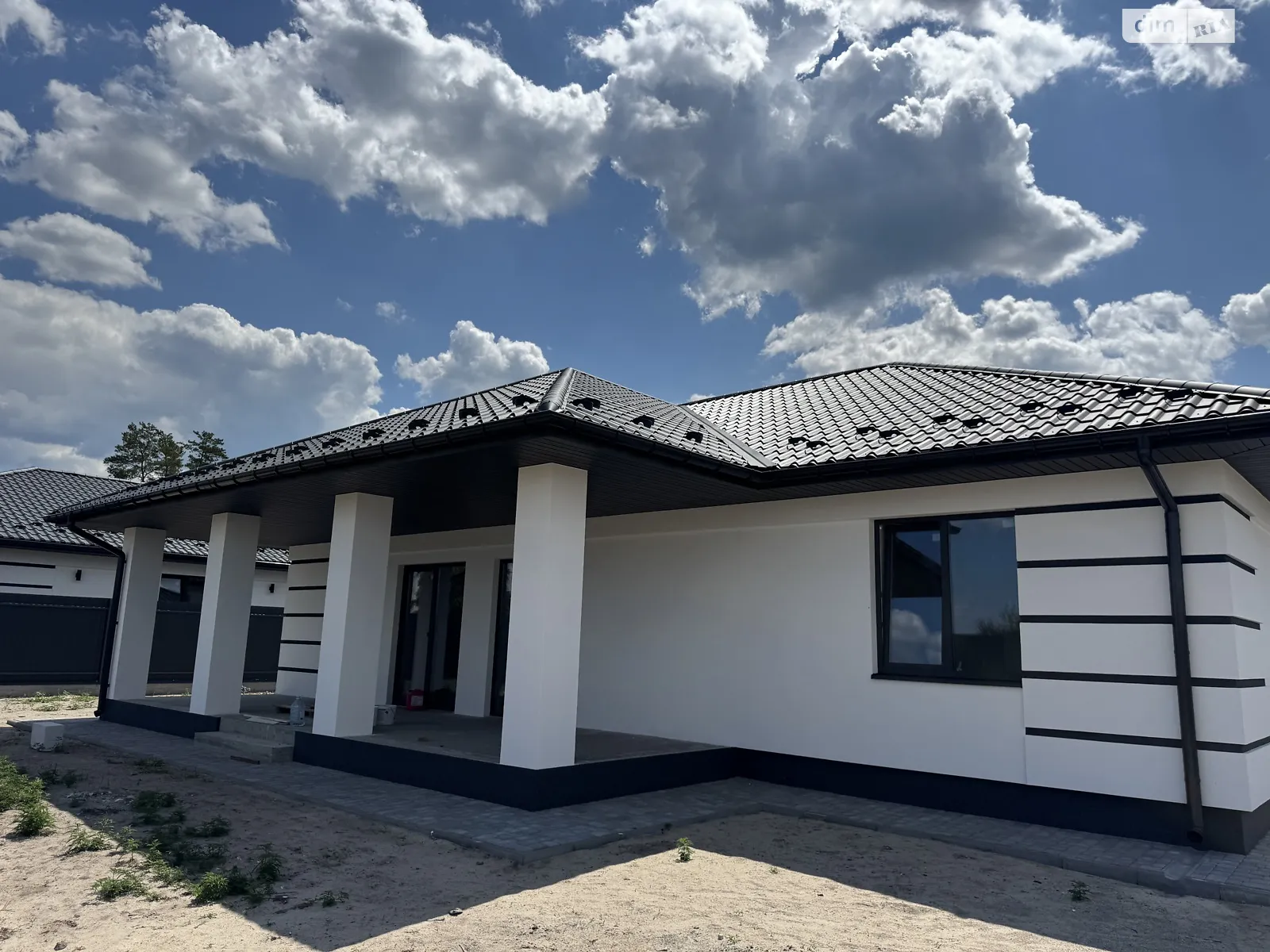 Продается одноэтажный дом 120 кв. м с гаражом, цена: 177000 $ - фото 1