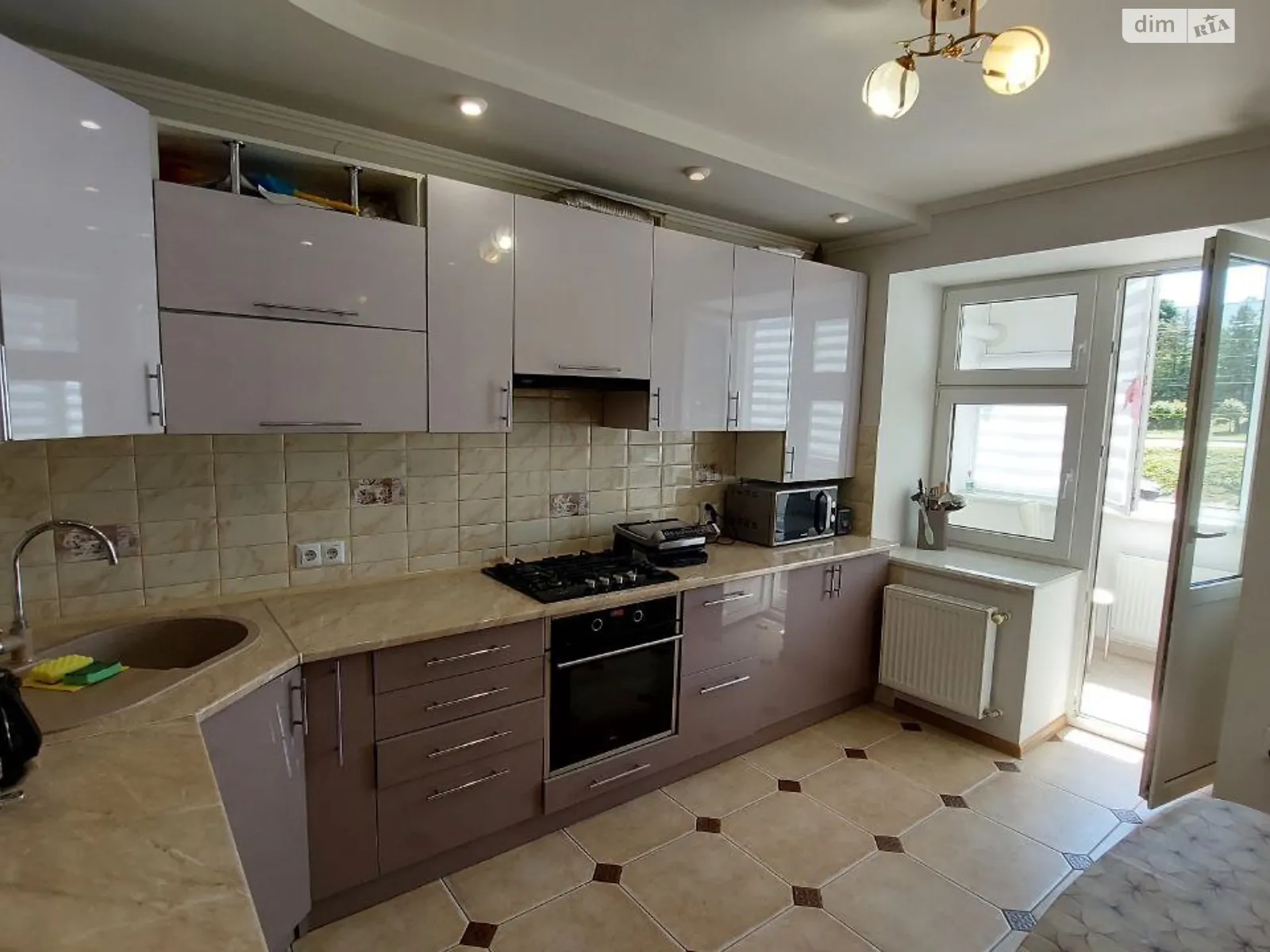 2-комнатная квартира 80 кв. м в Тернополе, ул. Львовская - фото 1