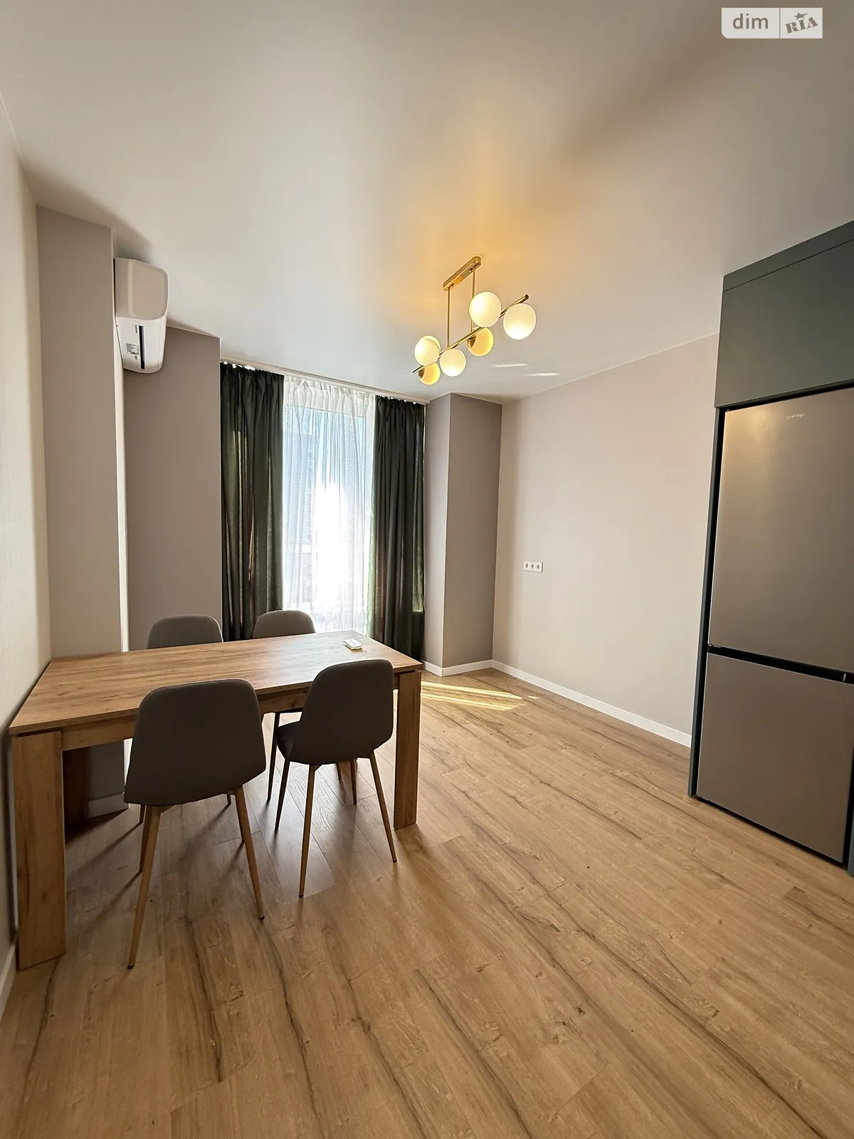 Продается 1-комнатная квартира 43 кв. м в Буче, ул. Леси Украинки, 3 - фото 1