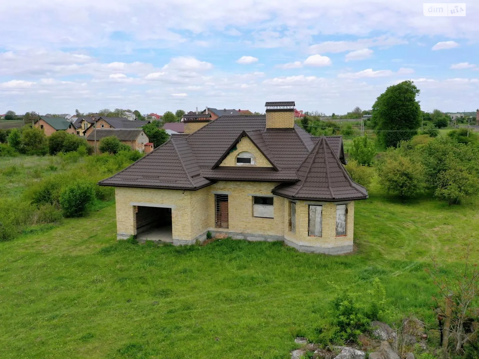 Продається будинок 2 поверховий 262 кв. м з каміном, цена: 83000 € - фото 1