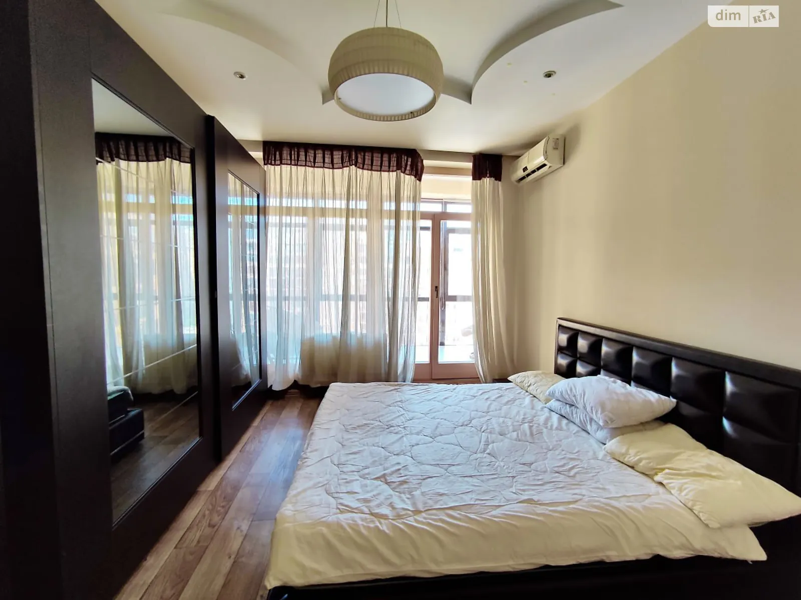 Продается 3-комнатная квартира 90 кв. м в Одессе, ул. Тенистая, 9/12 - фото 1