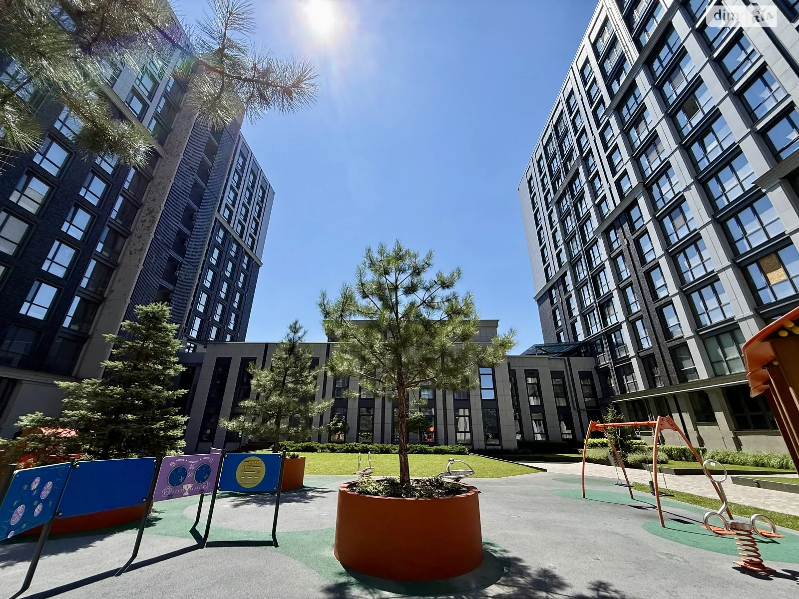 Продается 3-комнатная квартира 73.5 кв. м в Днепре, ул. Короленко, 22А - фото 1