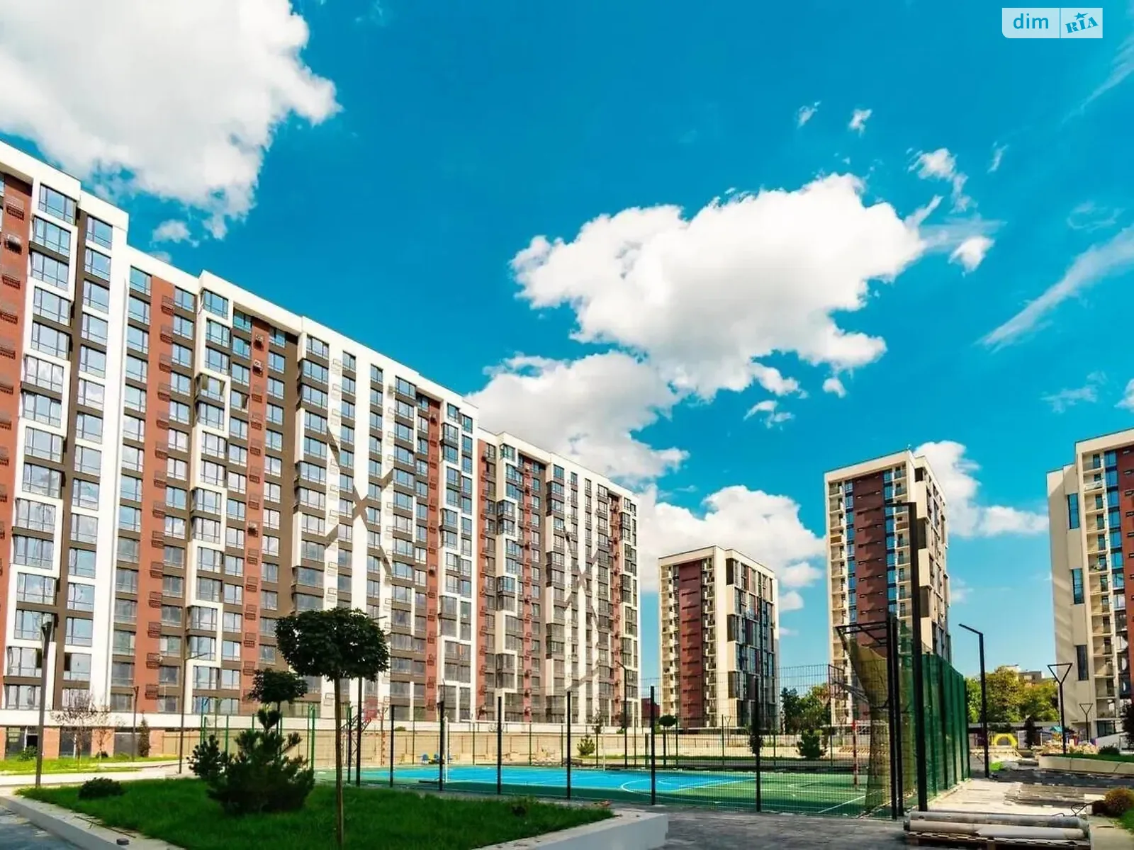 Продается 2-комнатная квартира 78 кв. м в Ивано-Франковске, ул. Ленкавского, 34А - фото 1