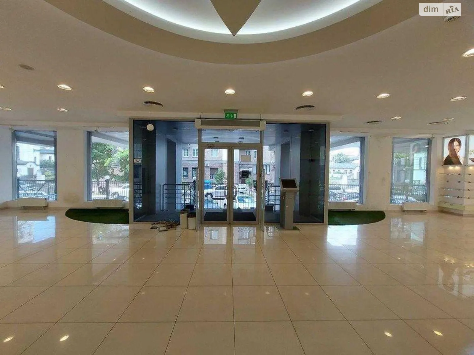 Сдается в аренду помещения свободного назначения 517 кв. м в 9-этажном здании, цена: 10000 $ - фото 1