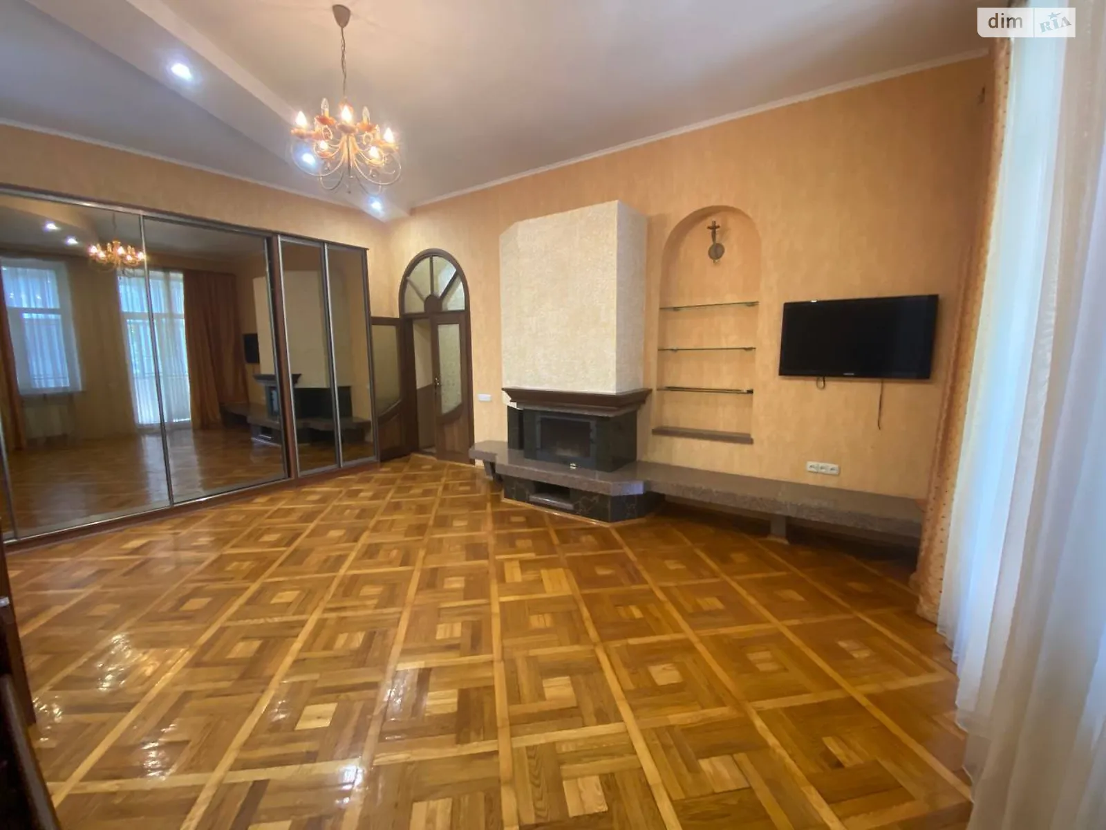 Продается 1-комнатная квартира 88 кв. м в Виннице, ул. Николая Оводова - фото 1