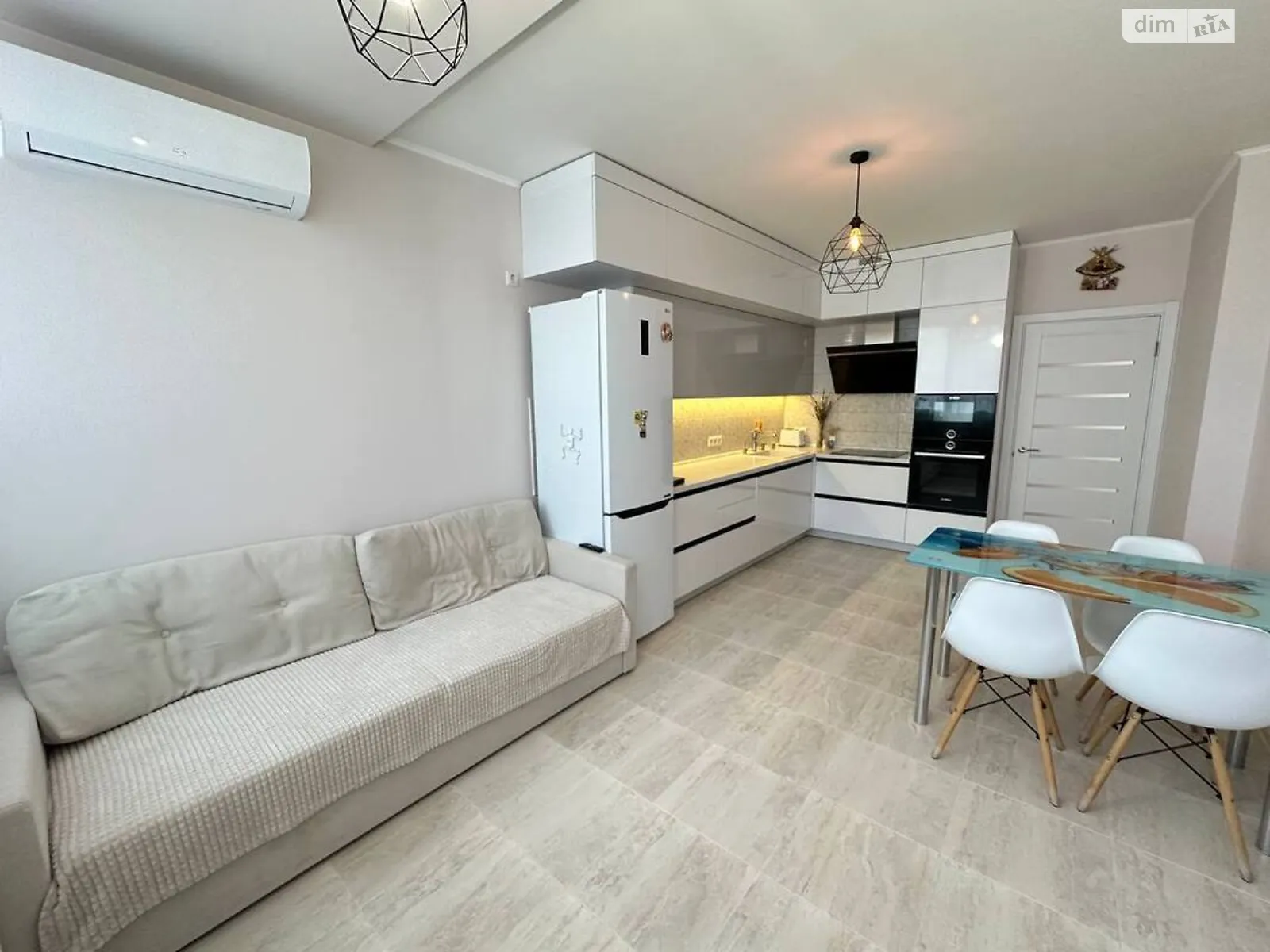 Продается 3-комнатная квартира 111.3 кв. м в Киеве, ул. Михаила Максимовича, 3Д - фото 1