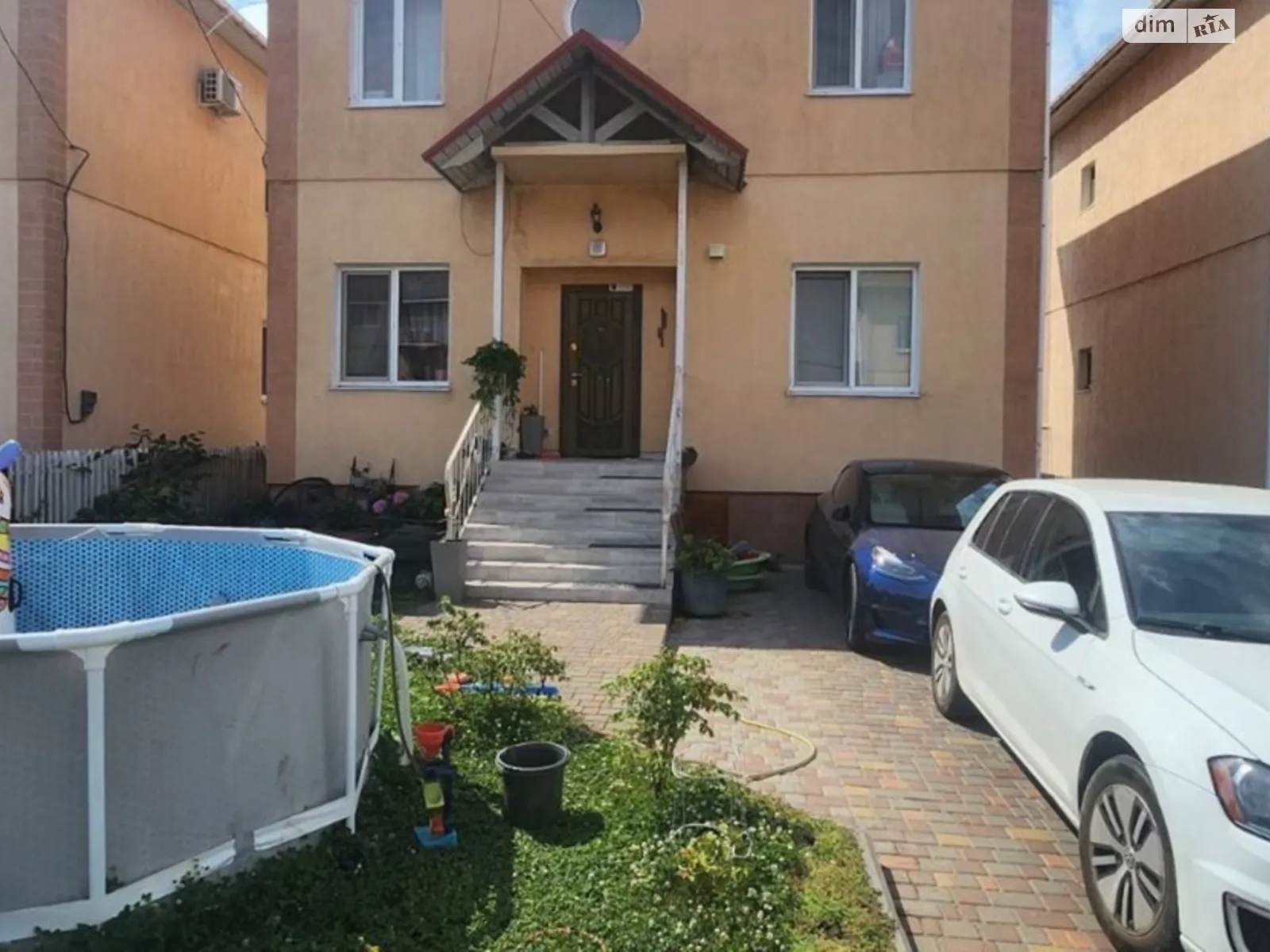 Продается дом на 2 этажа 180 кв. м с мебелью, цена: 110000 $ - фото 1