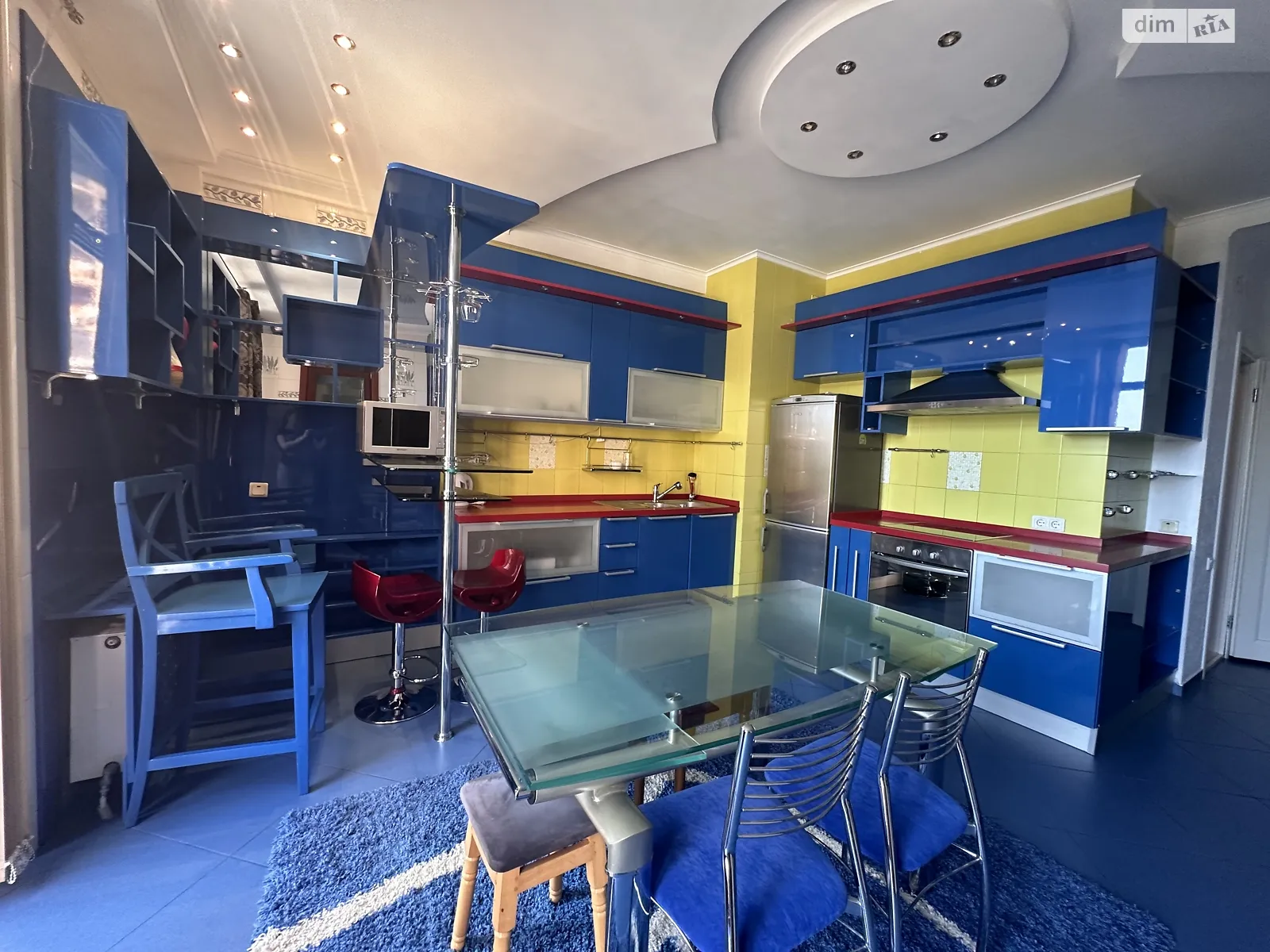 Продается 1-комнатная квартира 74.8 кв. м в Одессе, ул. Тенистая, 9/12 - фото 1