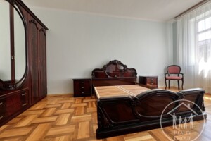 Продажа квартиры, Львов, р‑н. Франковский, Сергея Ефремова улица