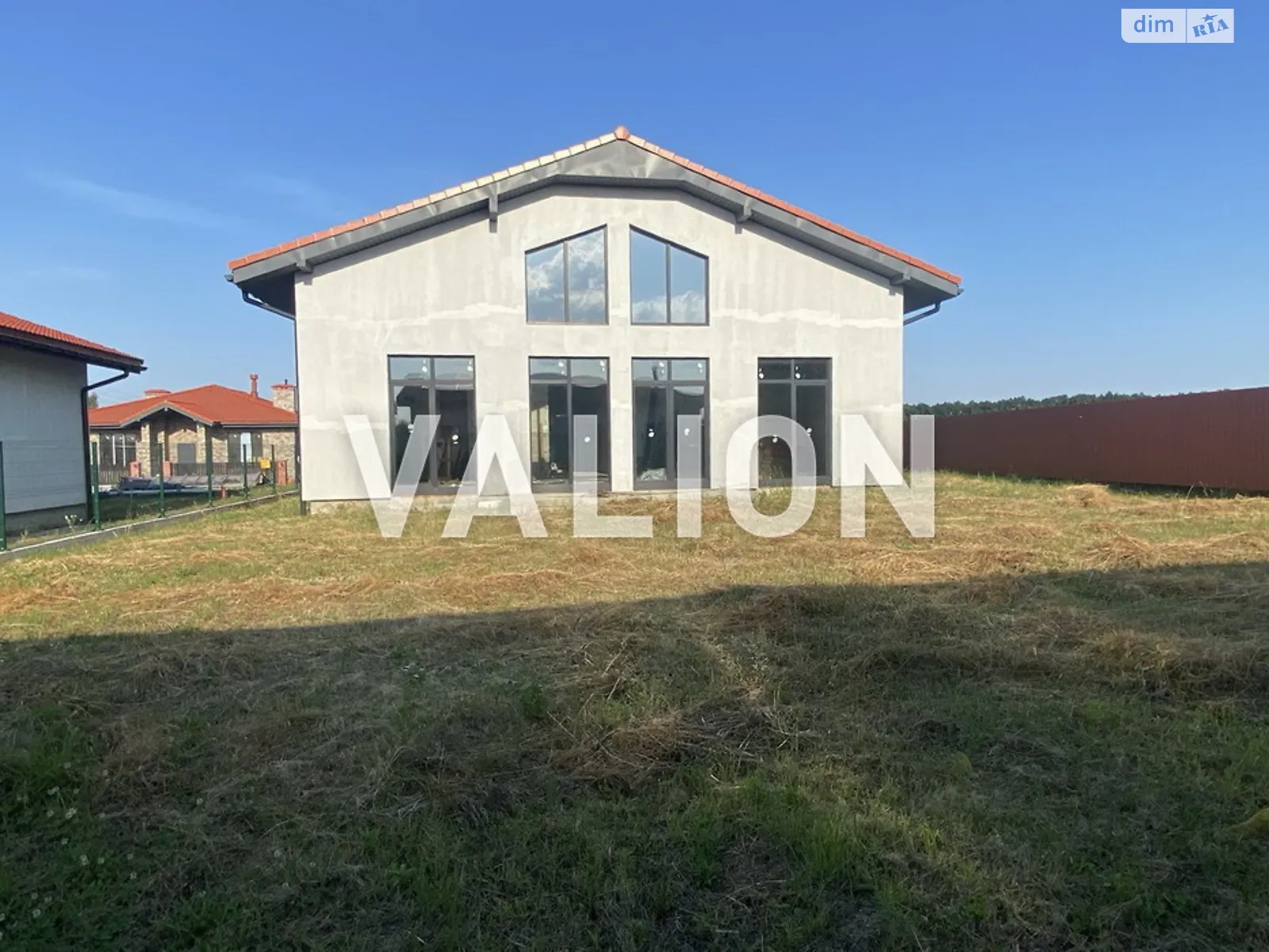 Продается дом на 2 этажа 150.5 кв. м с садом, цена: 155000 $ - фото 1