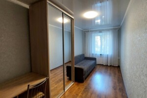 Продажа комнаты, Одесса, р‑н. Приморский, Сегедская улица, дом 6