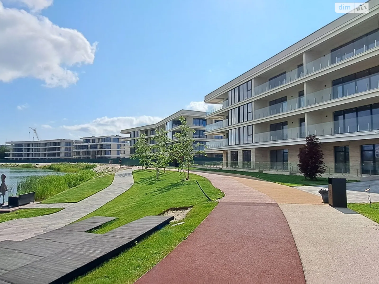 Продається 5-кімнатна квартира 181.5 кв. м у Підгірцях, вул. Паркова, 19 - фото 1