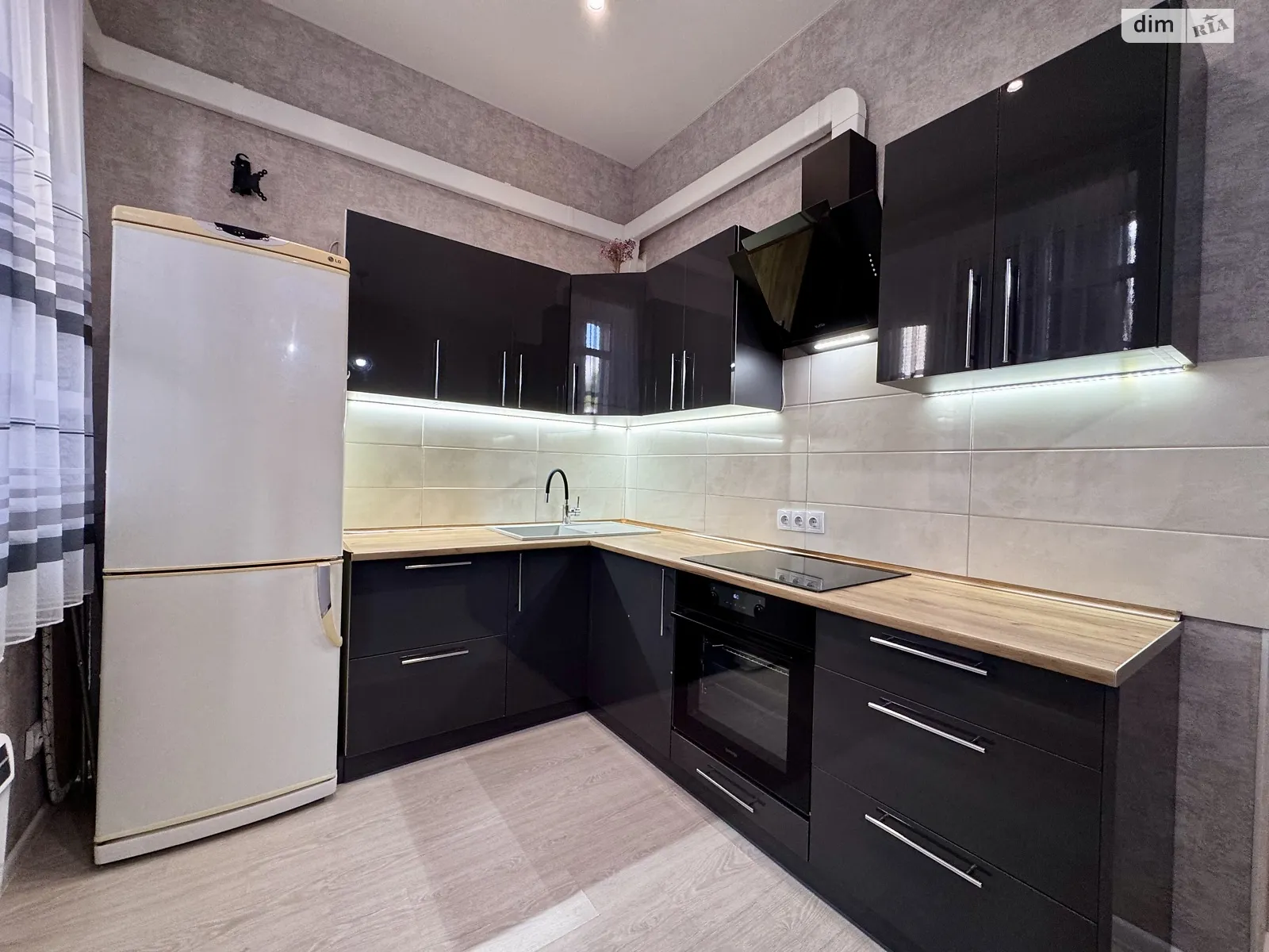 Продается 1-комнатная квартира 29 кв. м в, цена: 30000 $ - фото 1