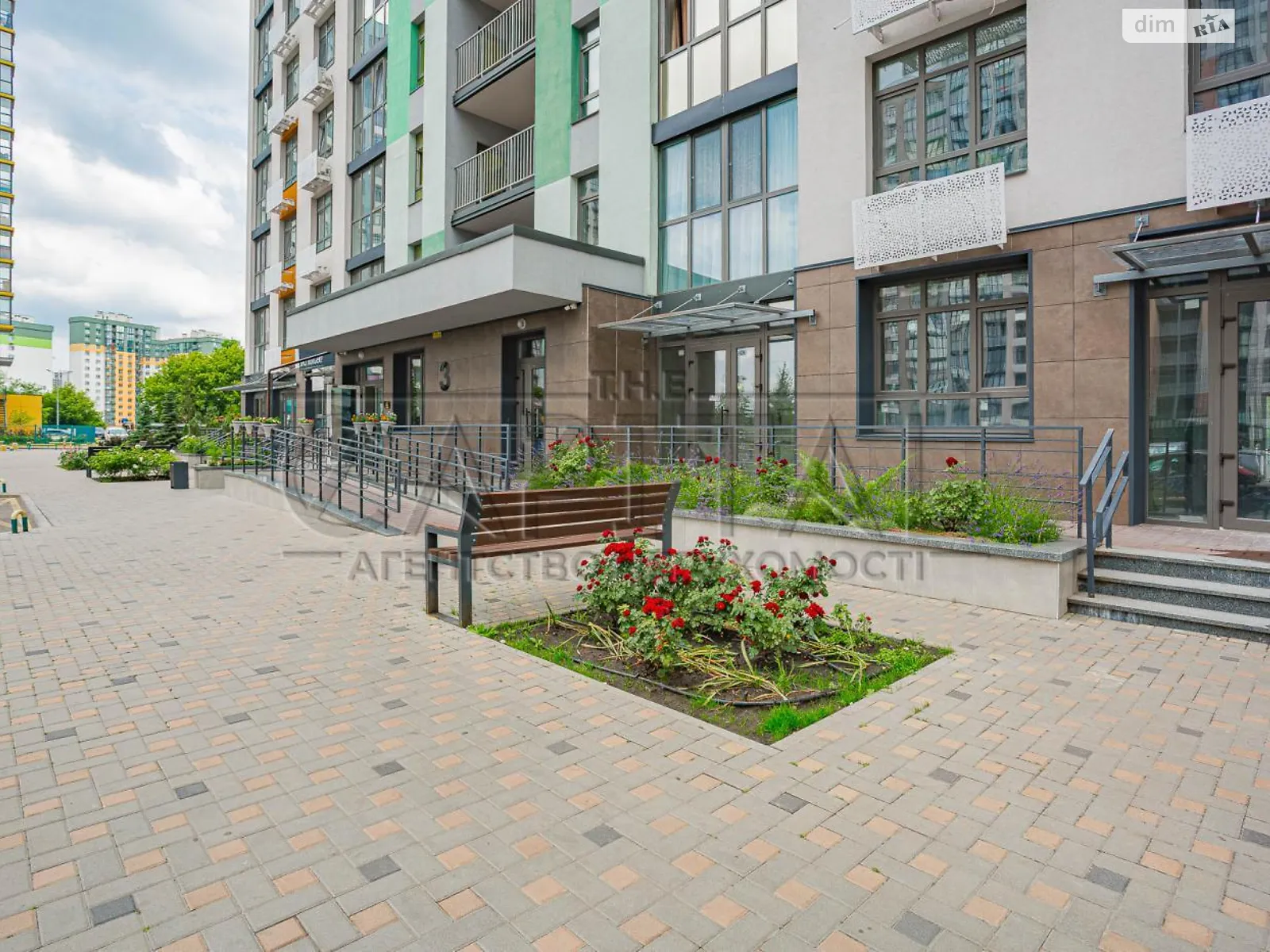 Сдается в аренду помещения свободного назначения 94.4 кв. м в 24-этажном здании, цена: 800 $ - фото 1