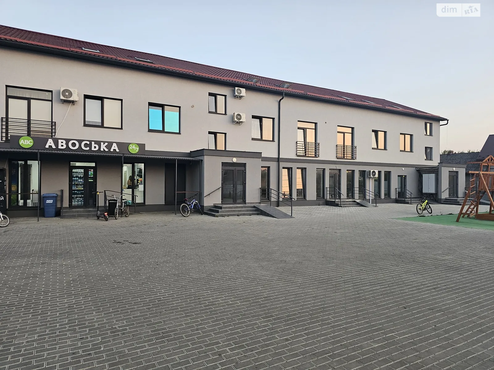 Продается 1-комнатная квартира 37.7 кв. м в Тарновцах, ул. Большая Капушанська, 139А - фото 1