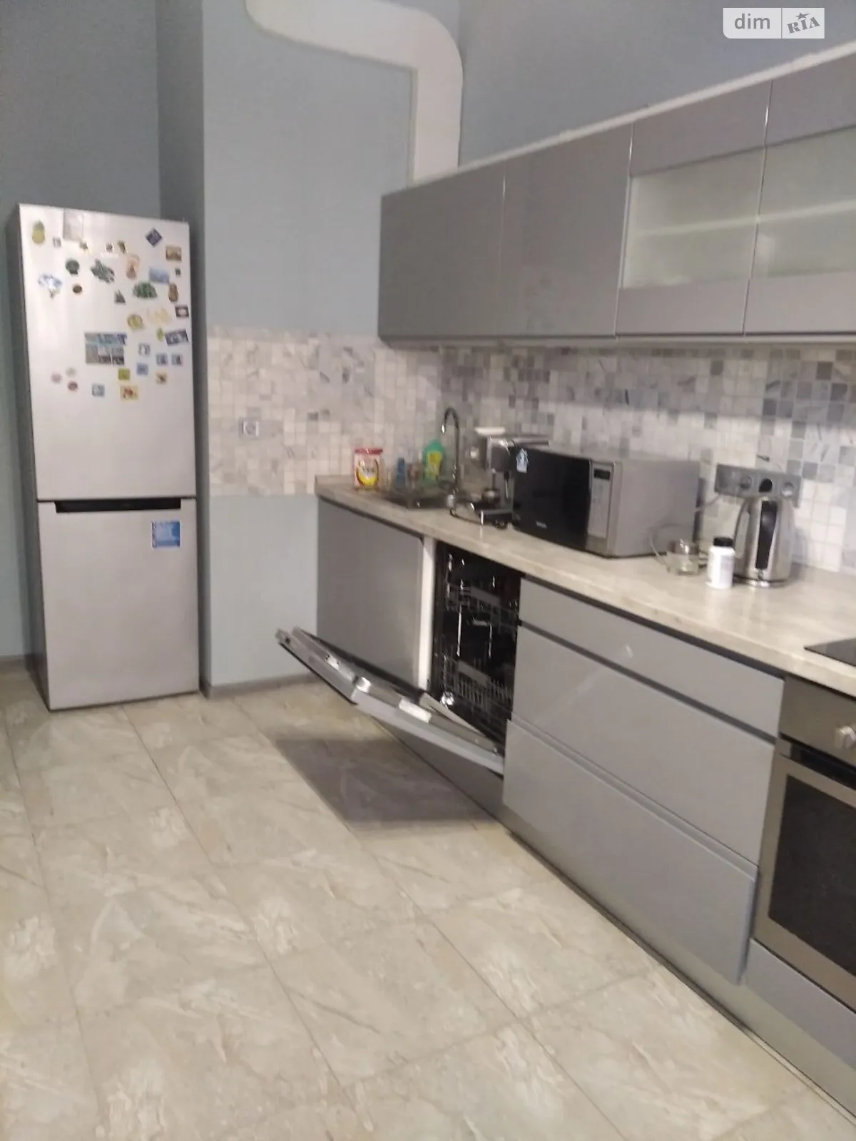 Продается 3-комнатная квартира 99.6 кв. м в Лиманке, ул. Жемчужная, 4 - фото 1