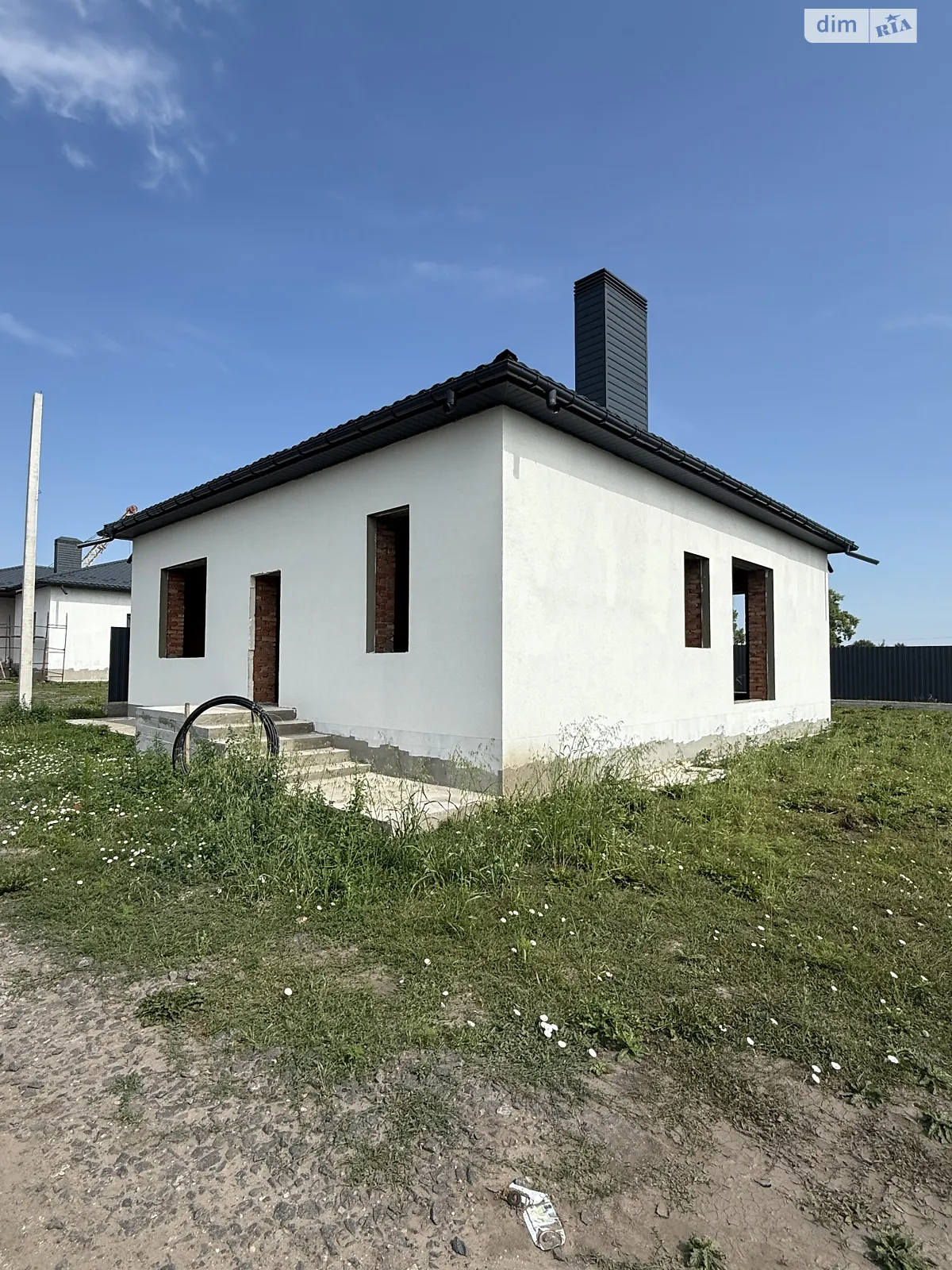 Продается одноэтажный дом 90 кв. м с бассейном, цена: 87000 $ - фото 1