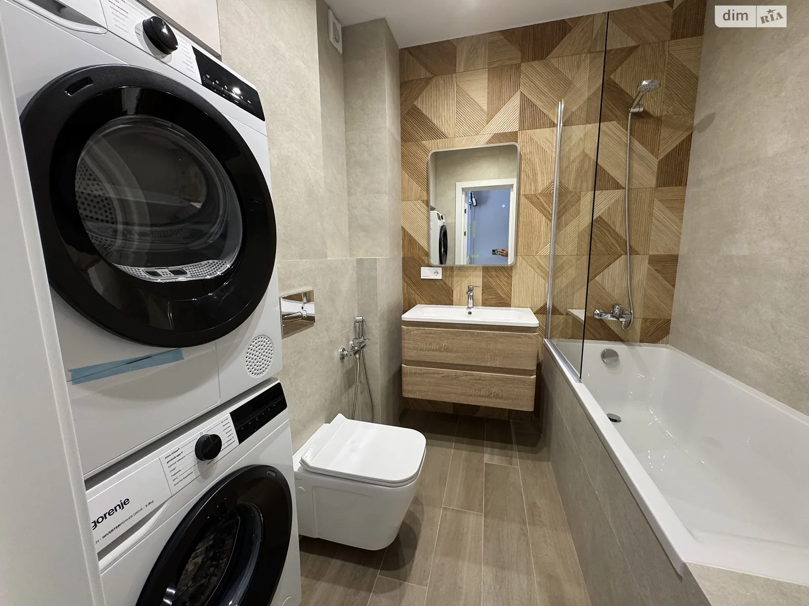 Продается 1-комнатная квартира 43 кв. м в Буче, ул. Леси Украинки, 3 - фото 1