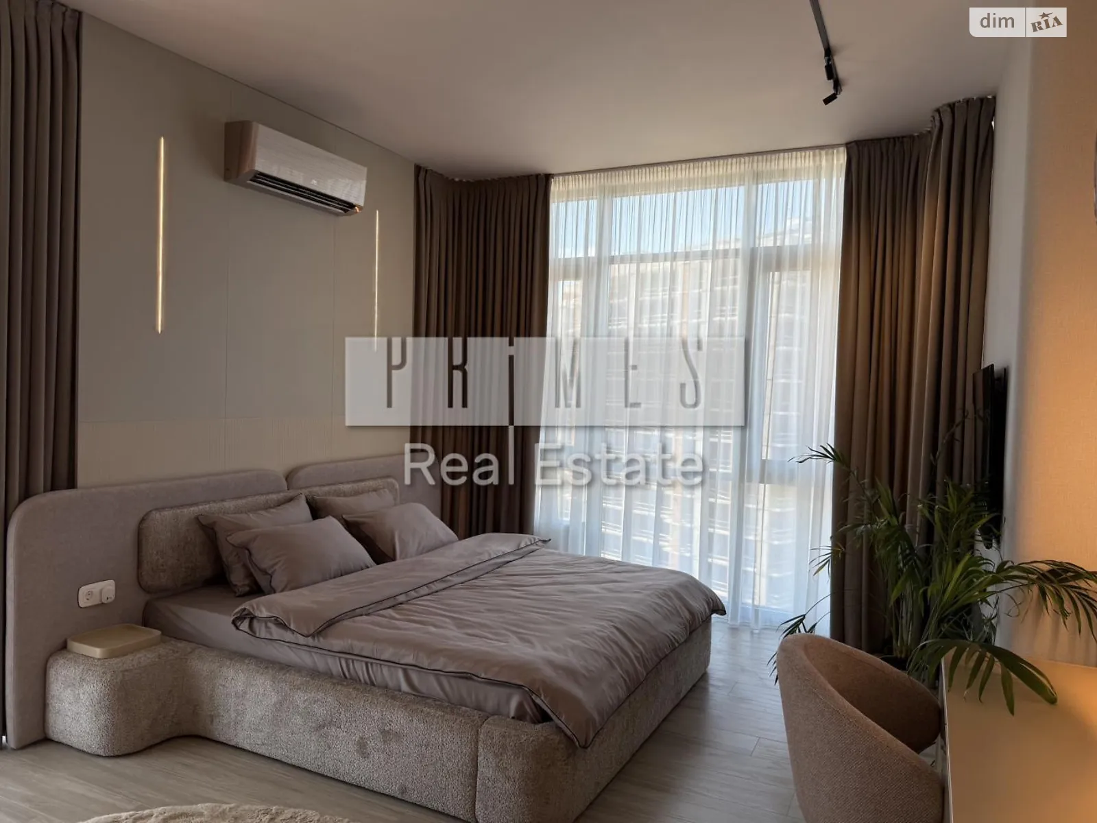 Продается 2-комнатная квартира 82 кв. м в Киеве, ул. Андрея Верхогляда(Драгомирова), 19А - фото 1